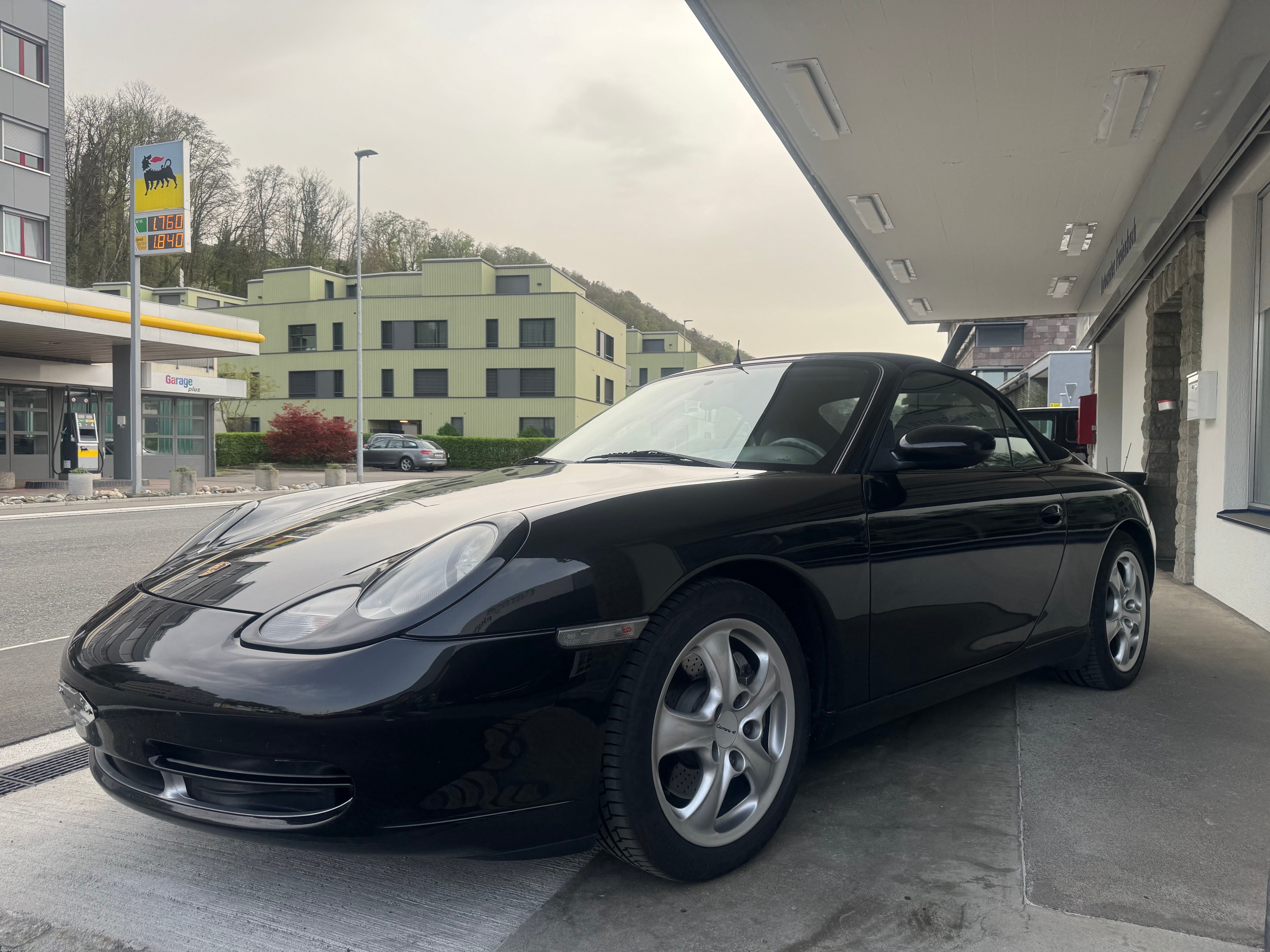 PORSCHE 911 Carrera 4 Cabrio