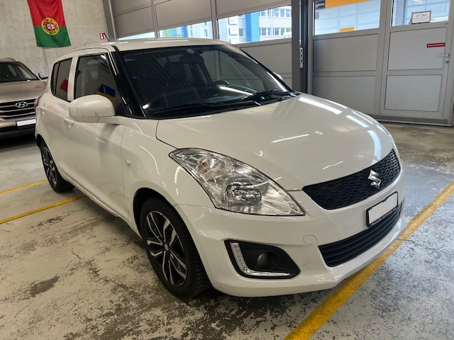 SUZUKI Swift 1.2i 16V Compact Top