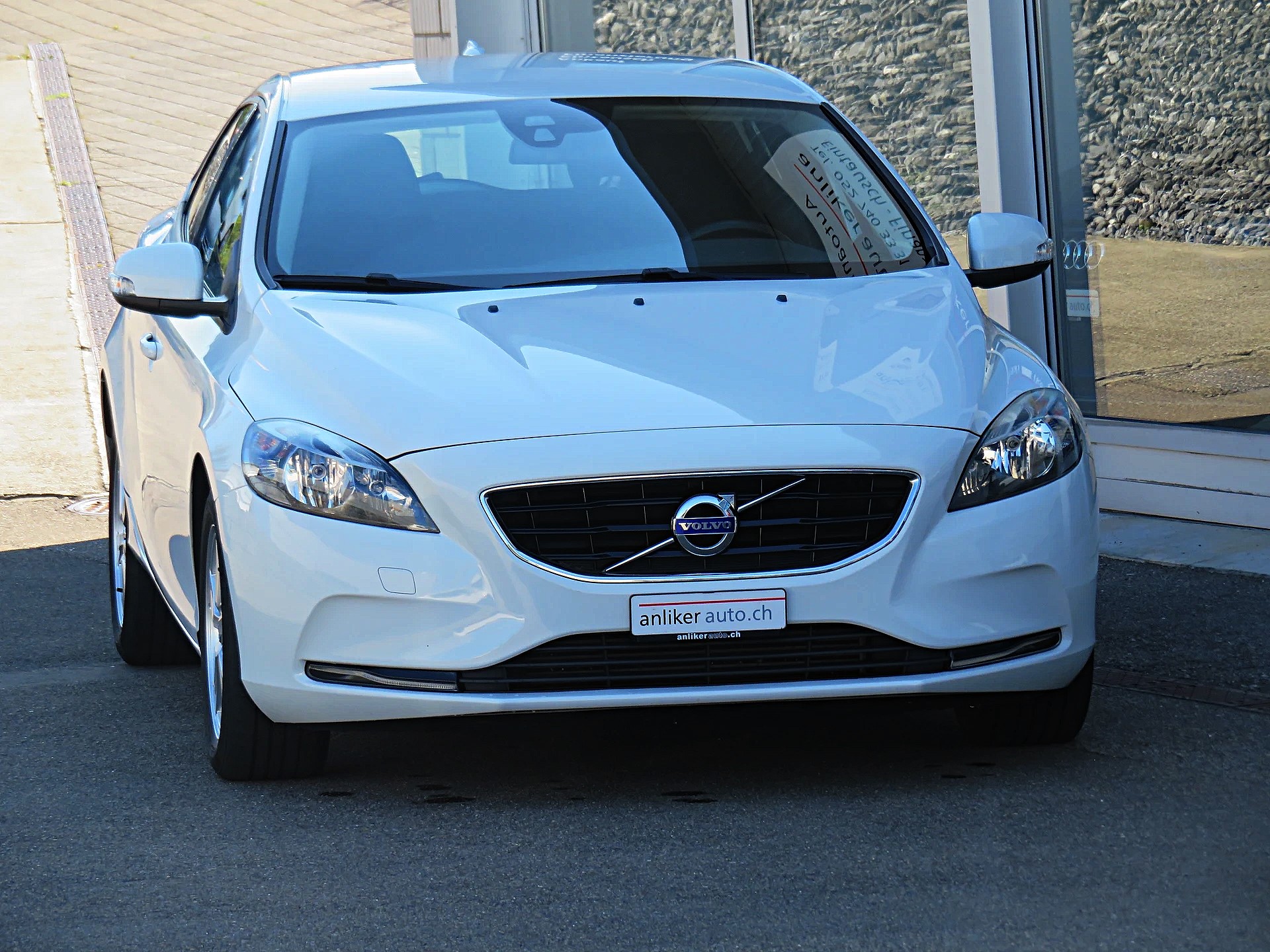 VOLVO V40 D2 Kinetic