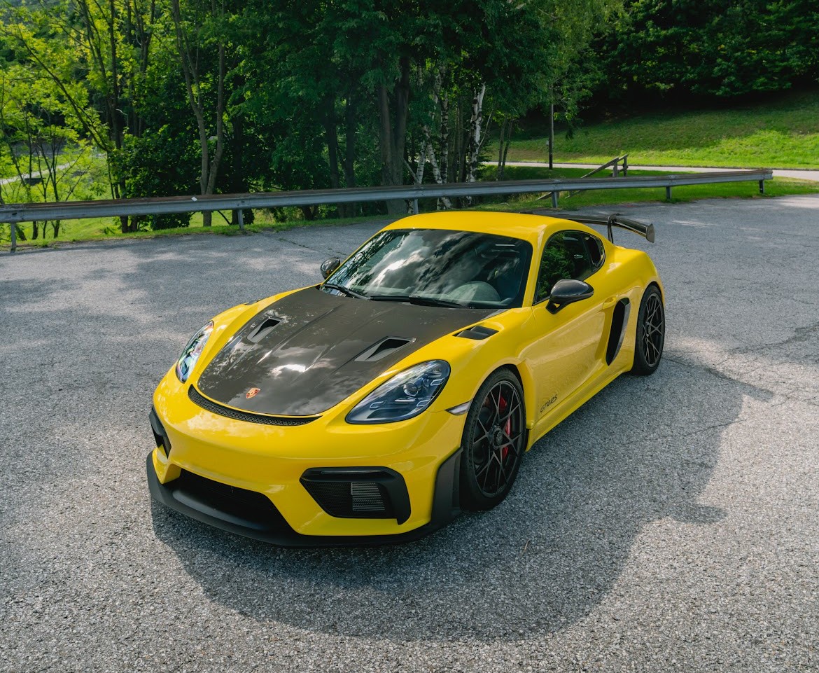 PORSCHE 718 Cayman GT4 RS PDK