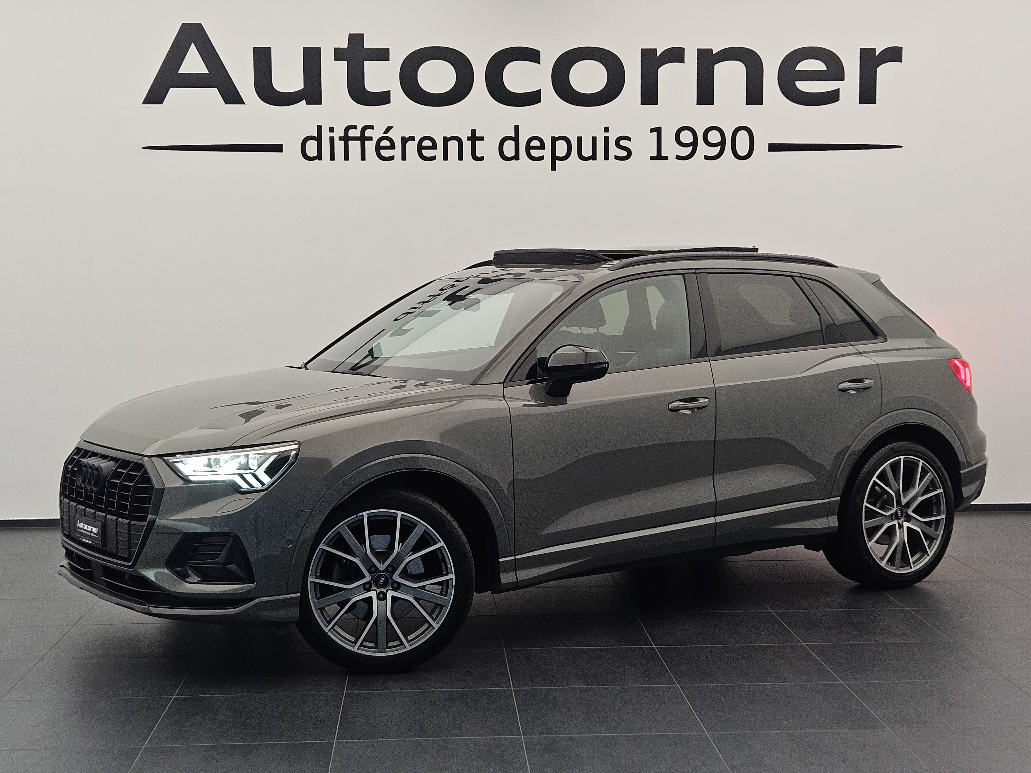 AUDI Q3 40 TFSI S line quattro S-tronic