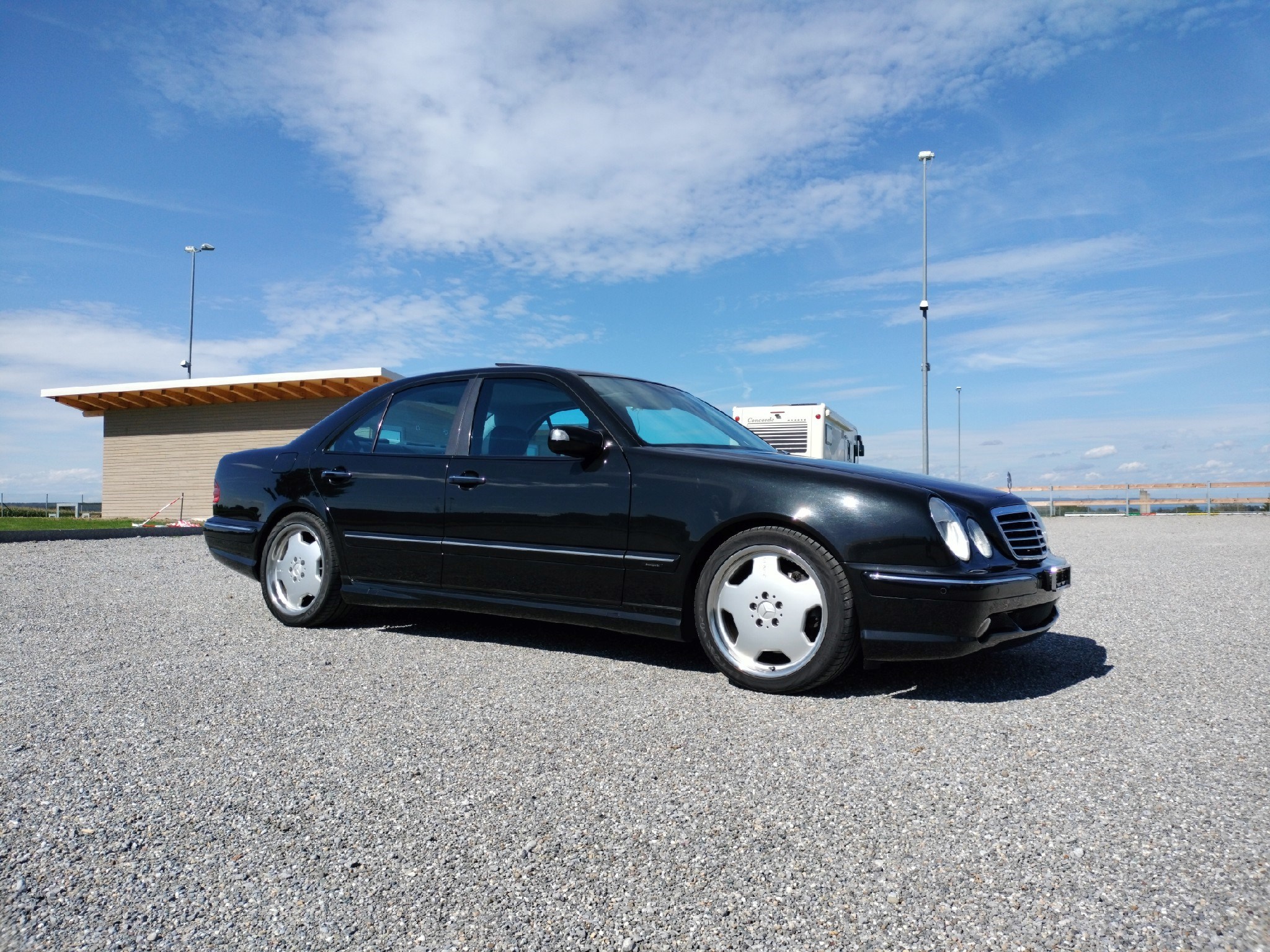 MERCEDES-BENZ E 55 AMG Avantgarde Automatic