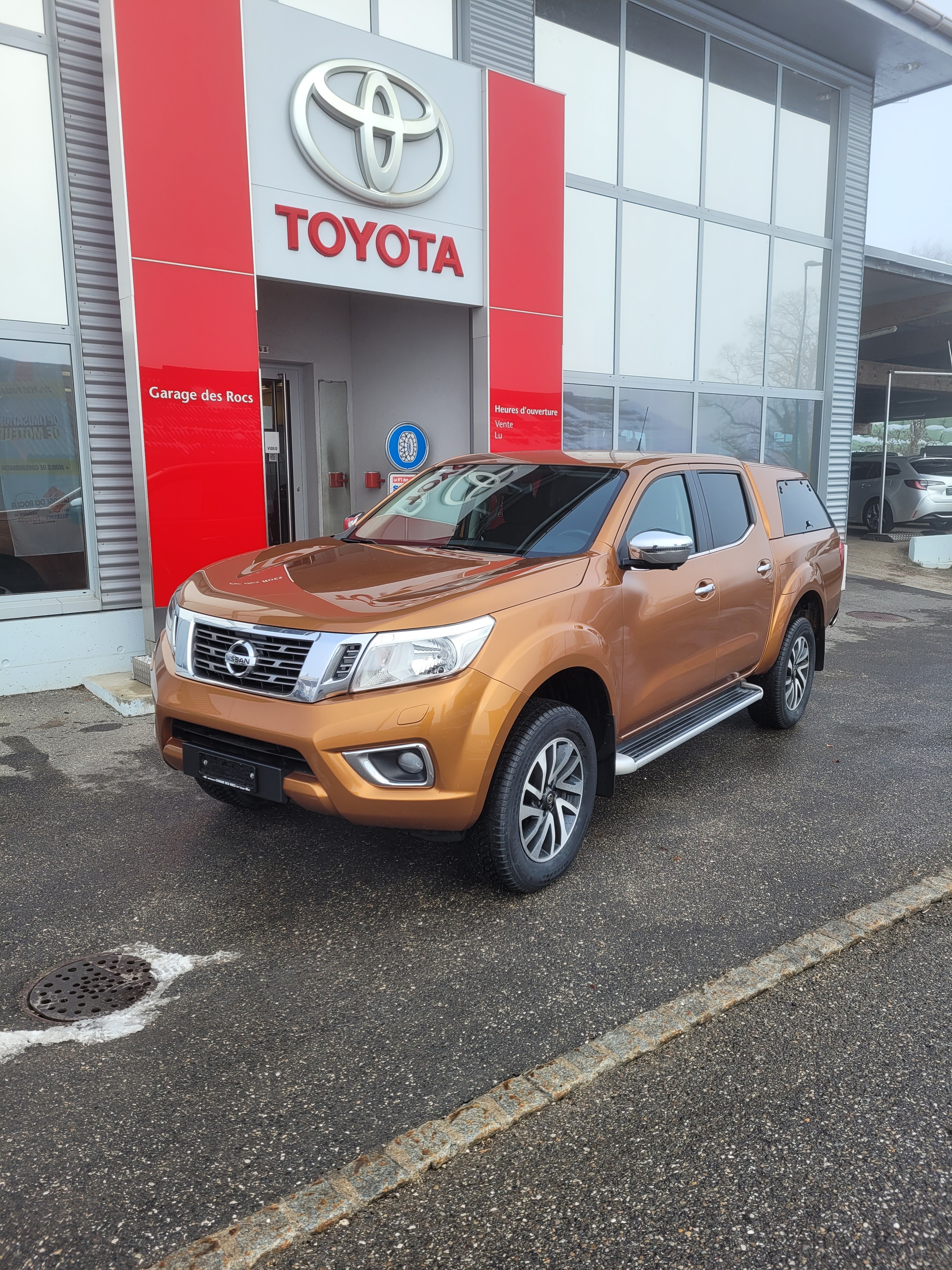 NISSAN Navara Double Cab Tekna 2.3 dCi 4WD Automatic