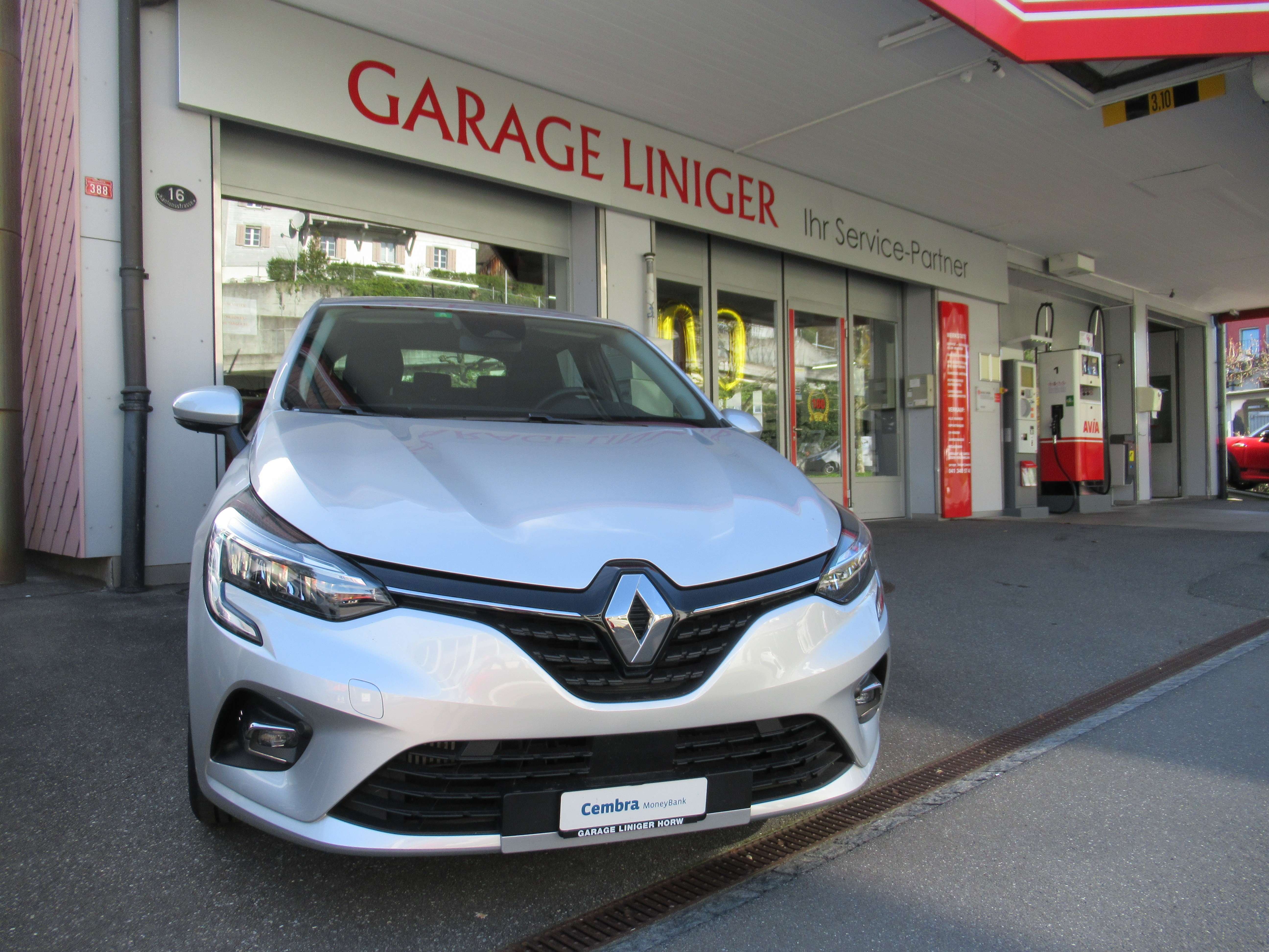 RENAULT Clio 1.0 Zen CVT