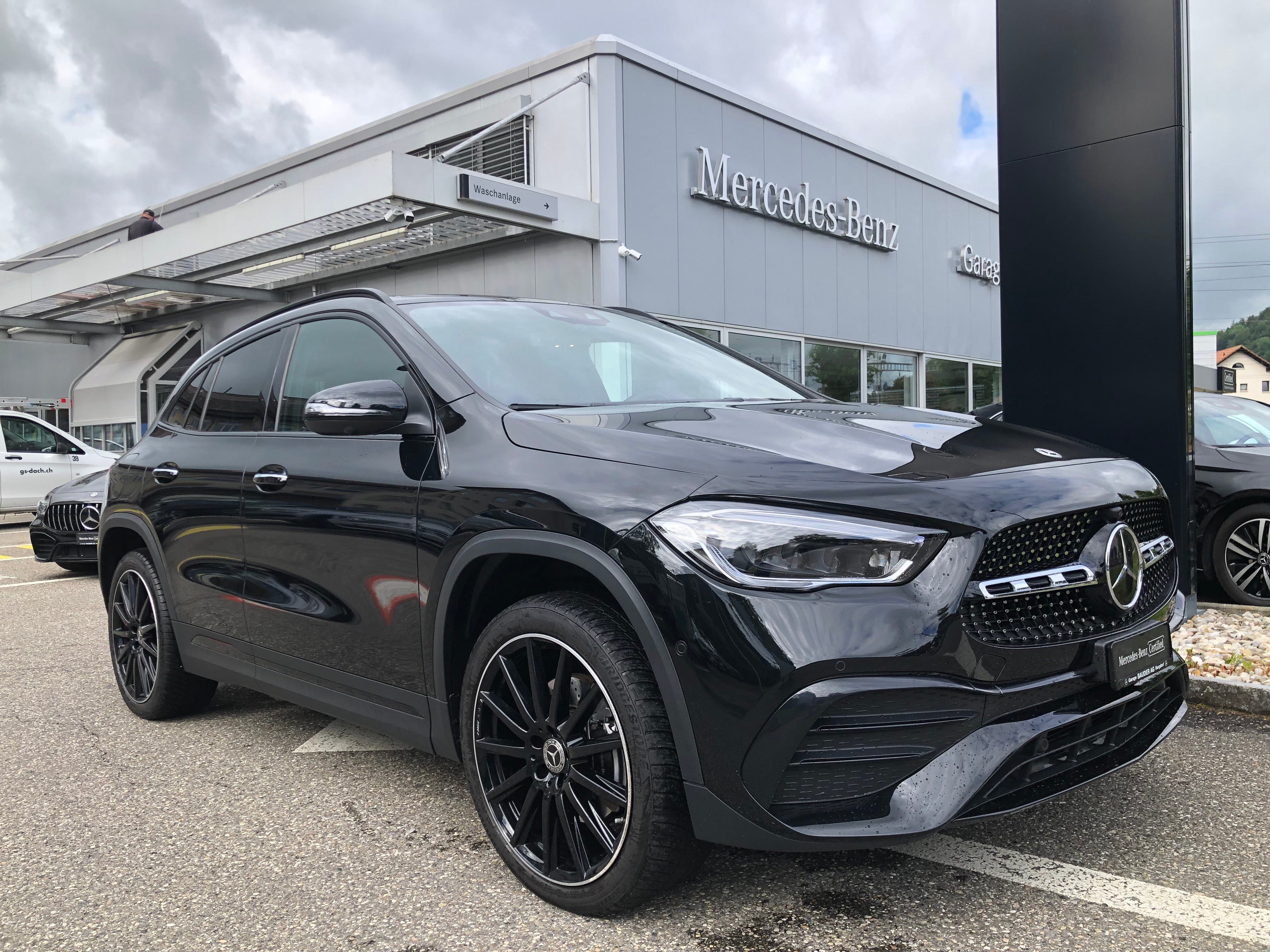 MERCEDES-BENZ GLA 250e AMG Line 8G-DCT