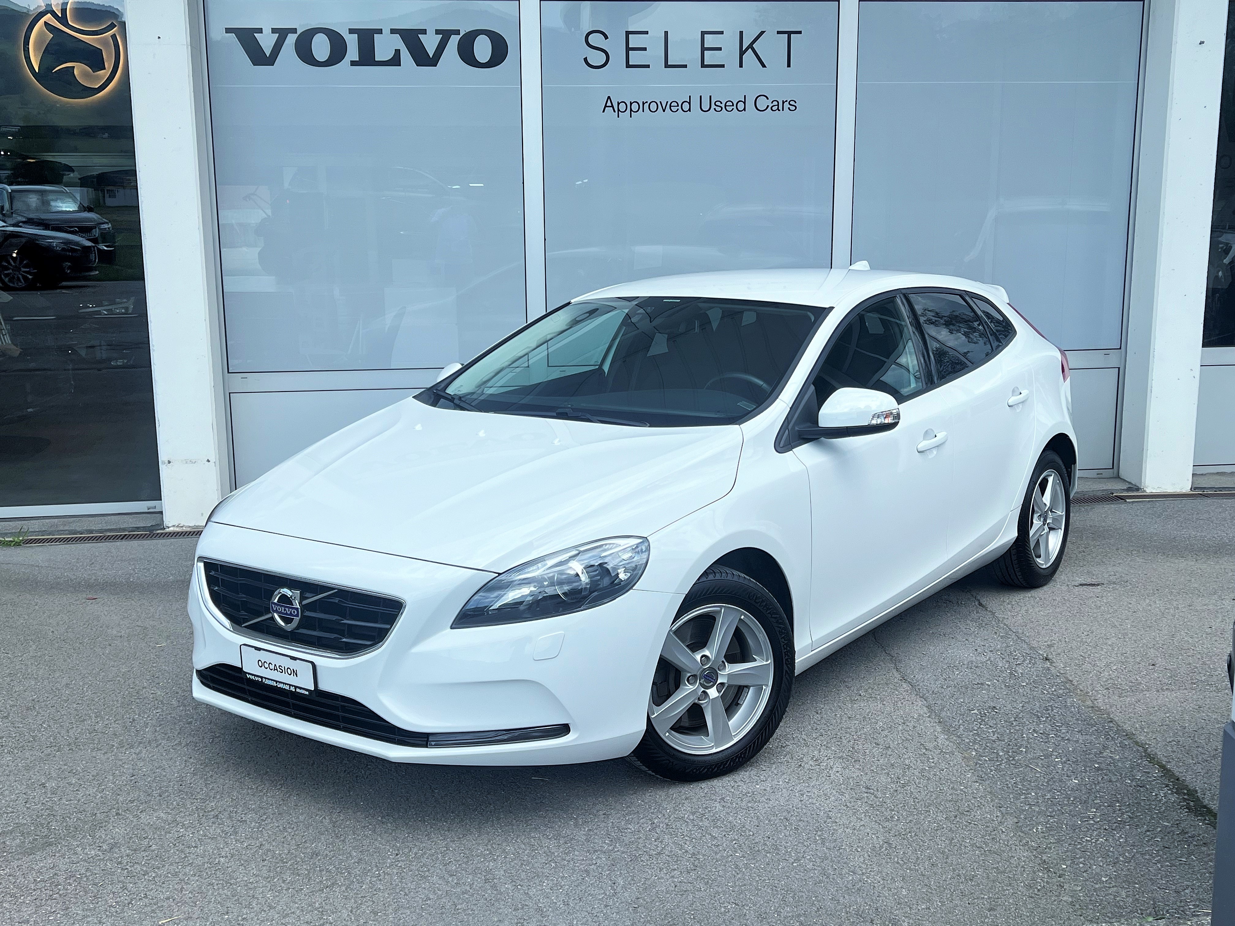 VOLVO V40 D3 Kinetic