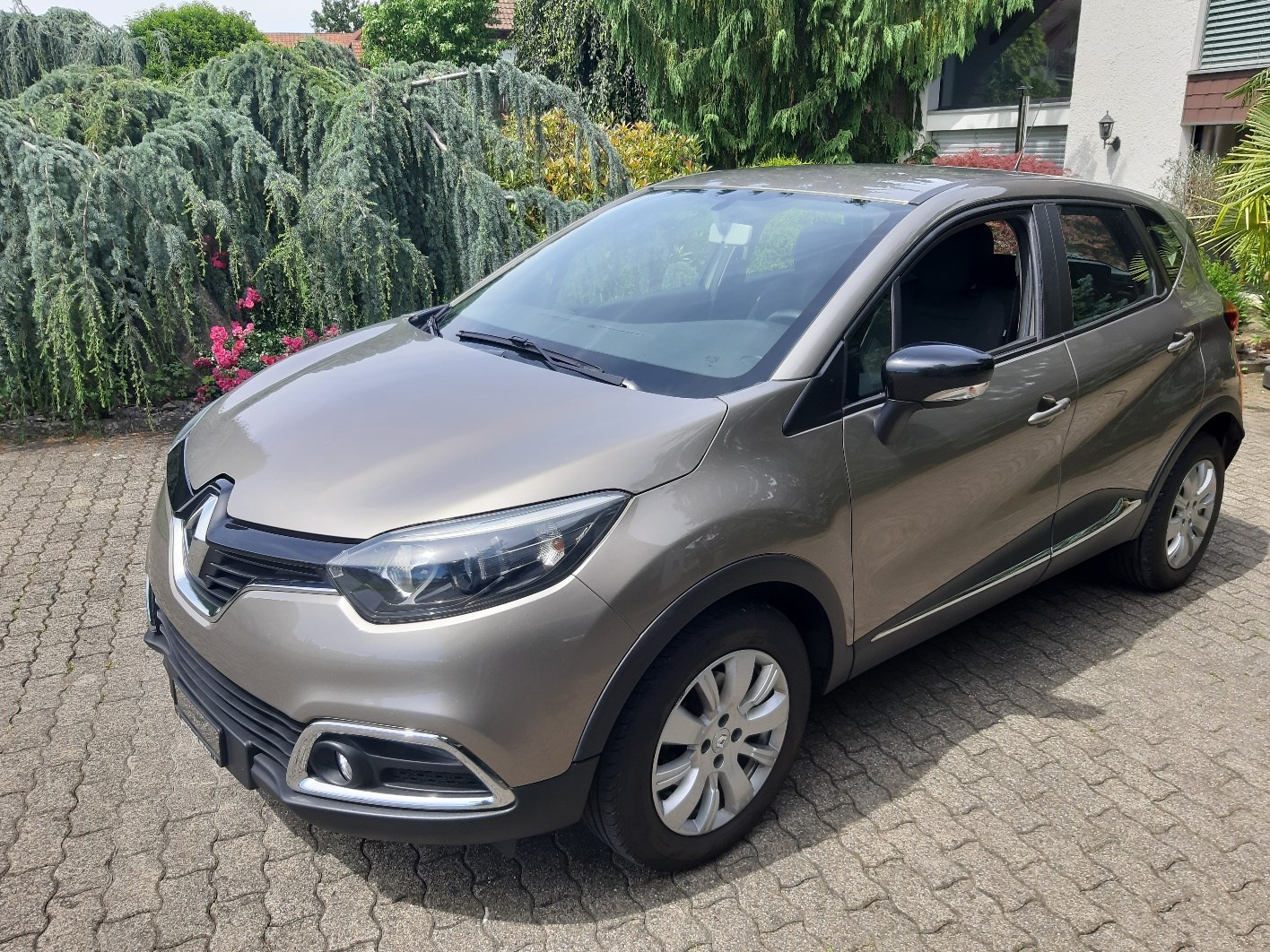 RENAULT Captur 1.2 T 16V Dynamique EDC