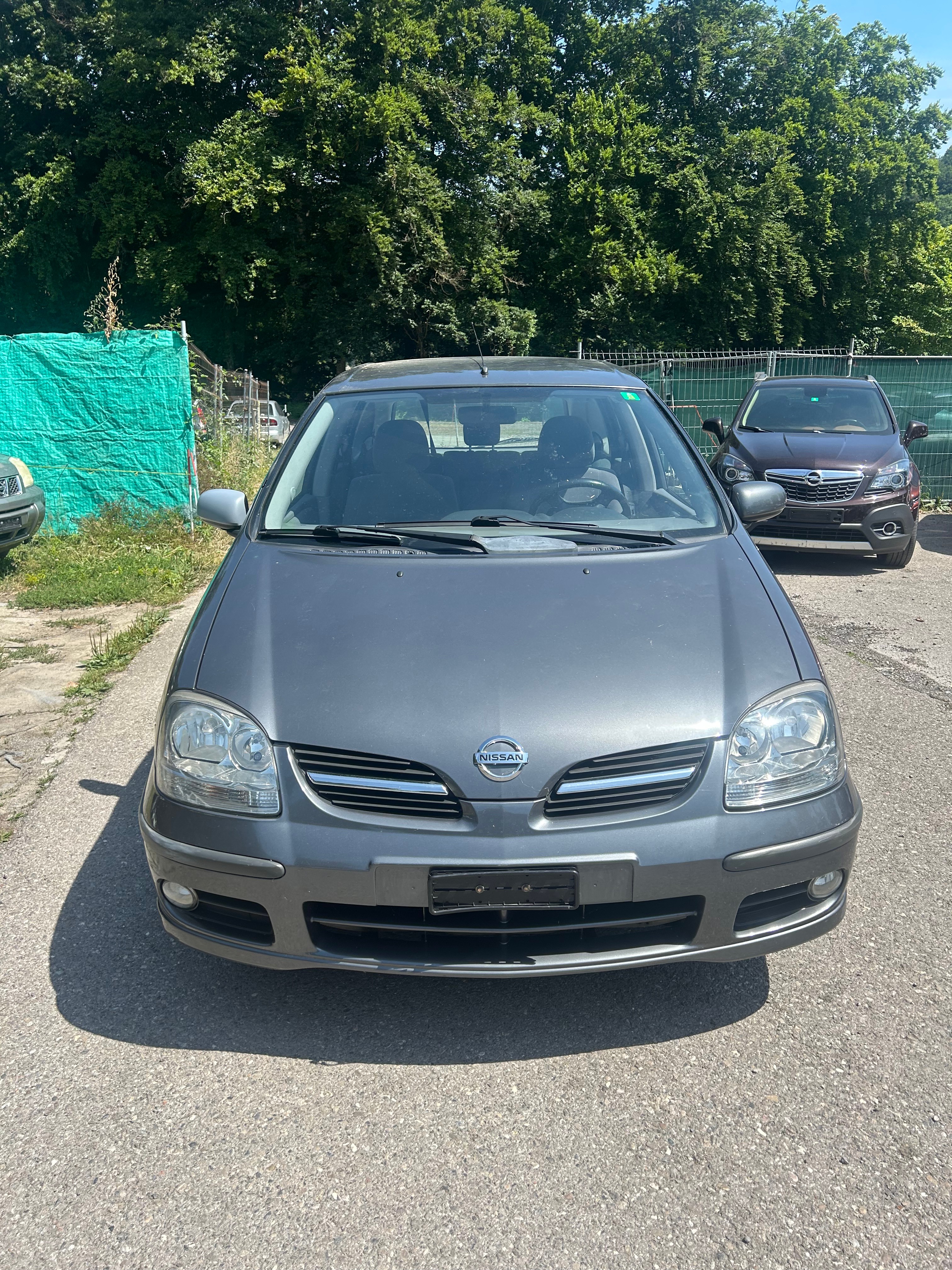 NISSAN Almera Tino 1.8 16V business