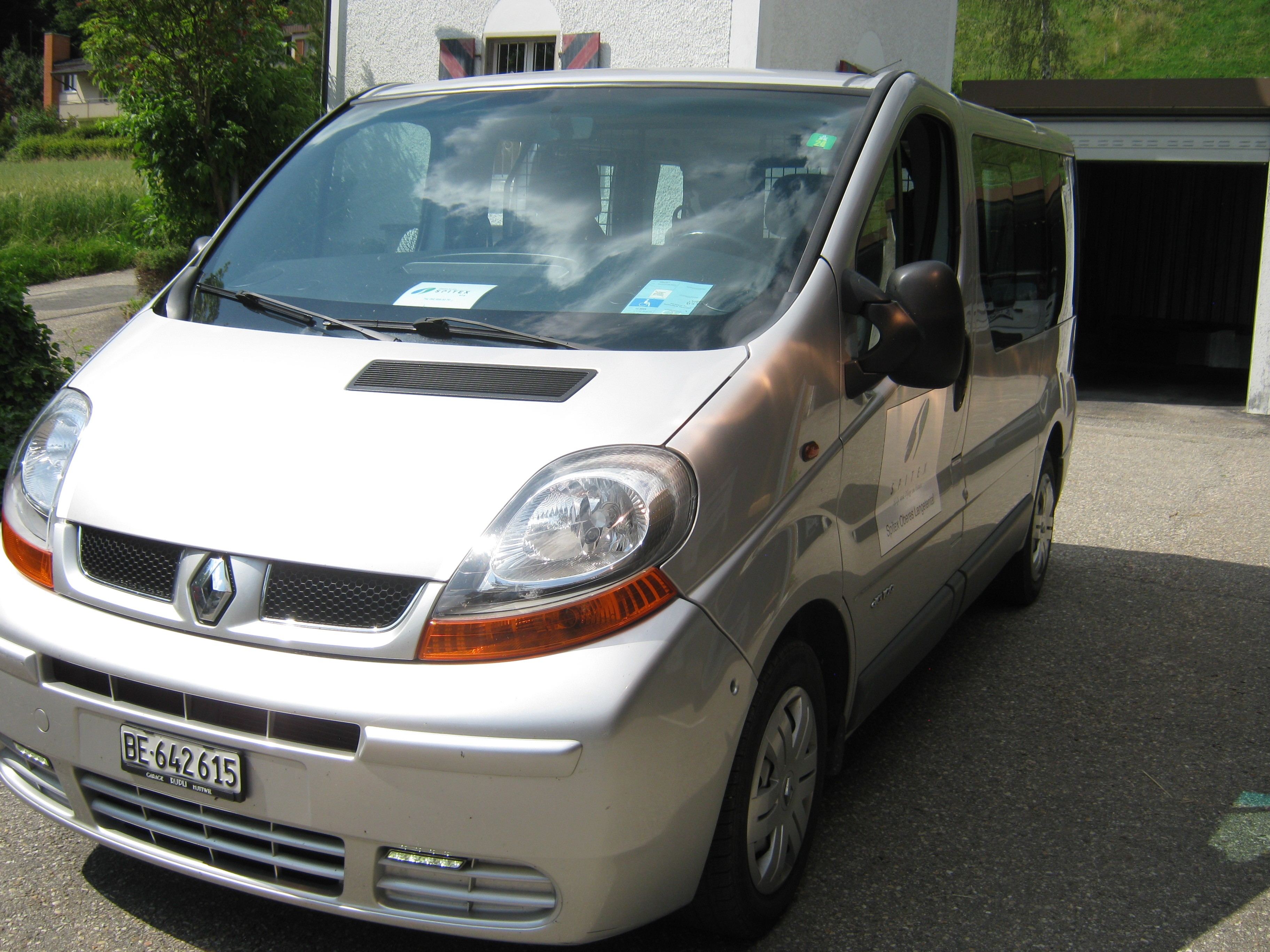 RENAULT Trafic Passenger 1.9 dCi 100 2.7t