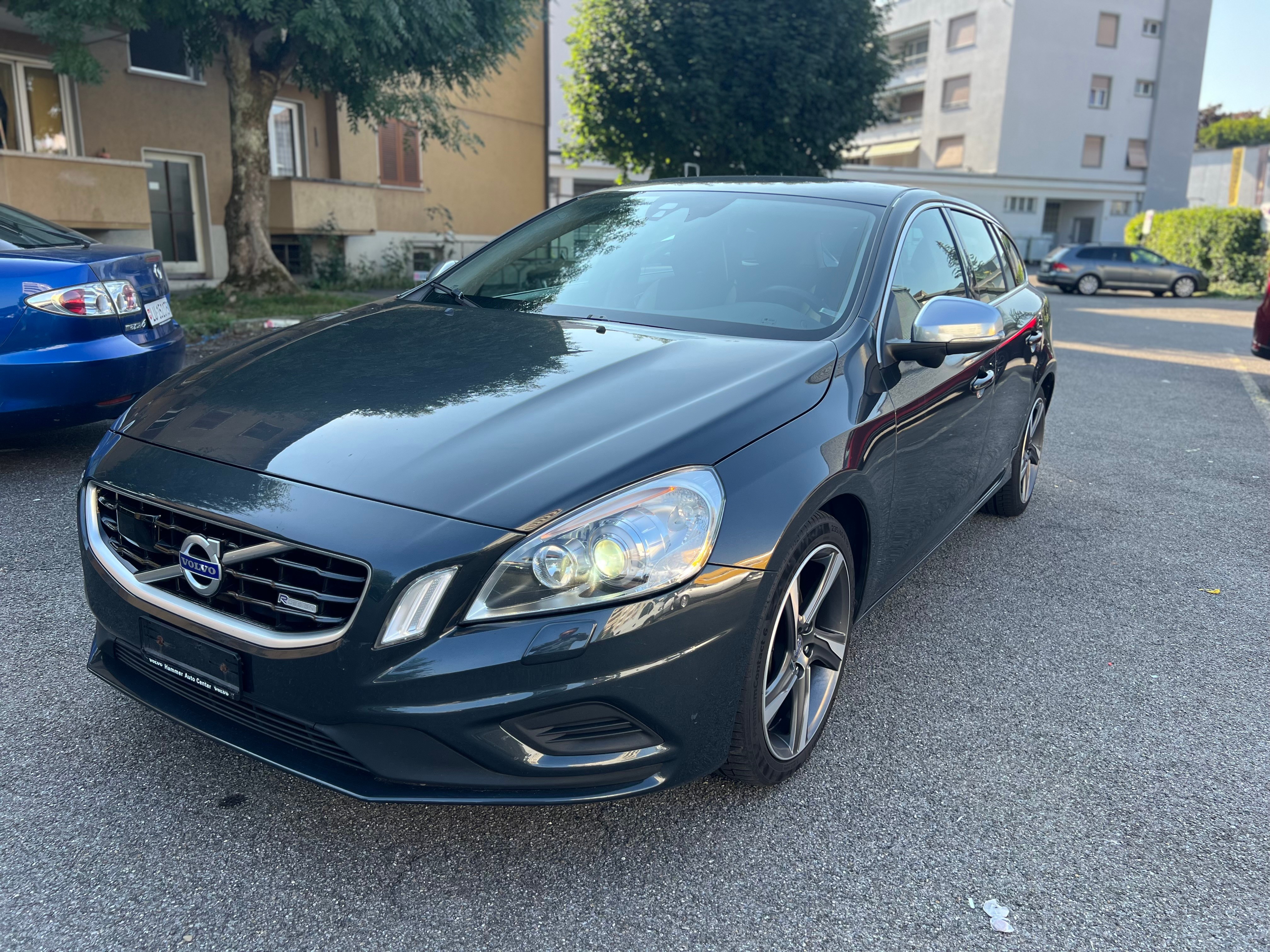 VOLVO V60 D5 AWD R-Design Geartronic