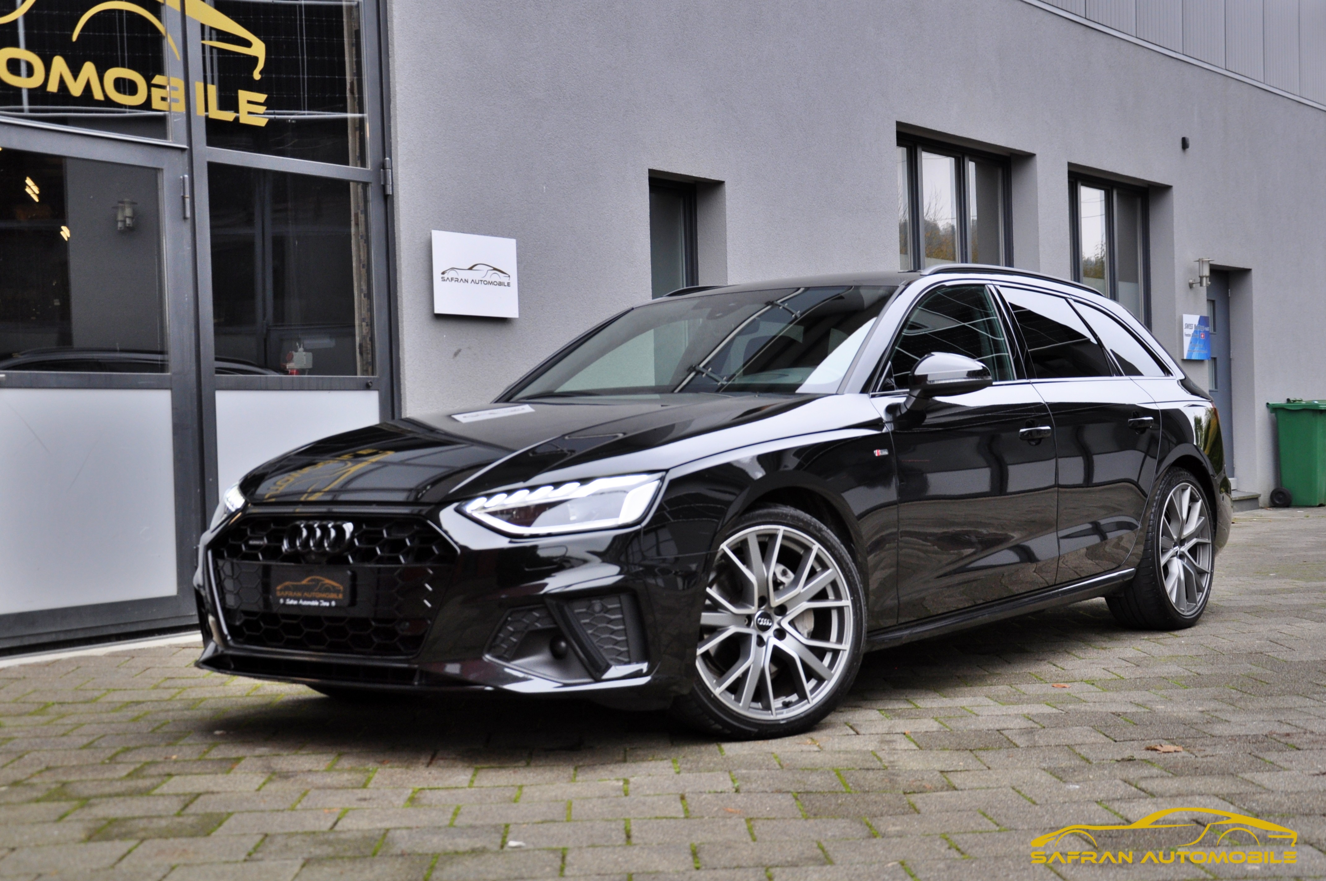 AUDI A4 Avant 40 TDI S line quattro S-tronic