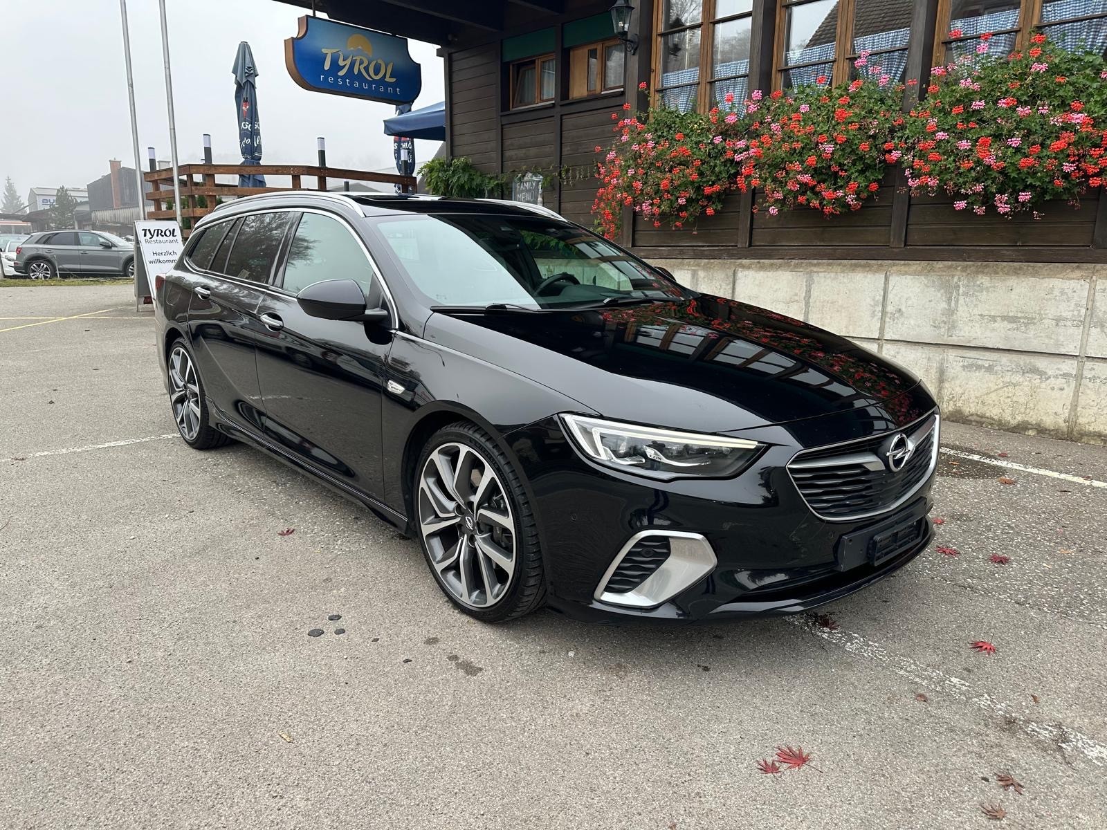 OPEL Insignia 2.0 T Sports Tourer GSI 4WD Automat