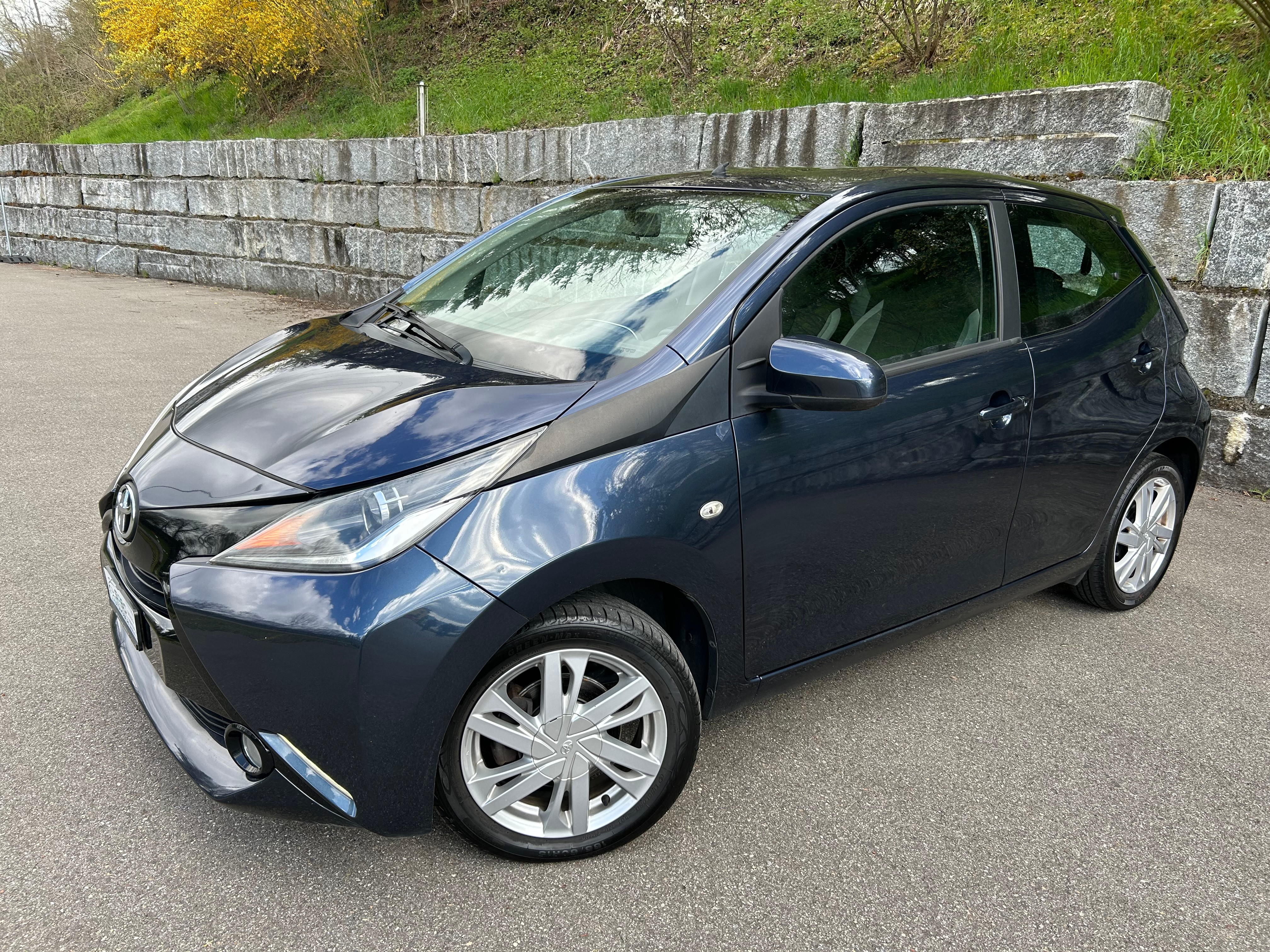 TOYOTA Aygo 1.0 VVT-i Trend