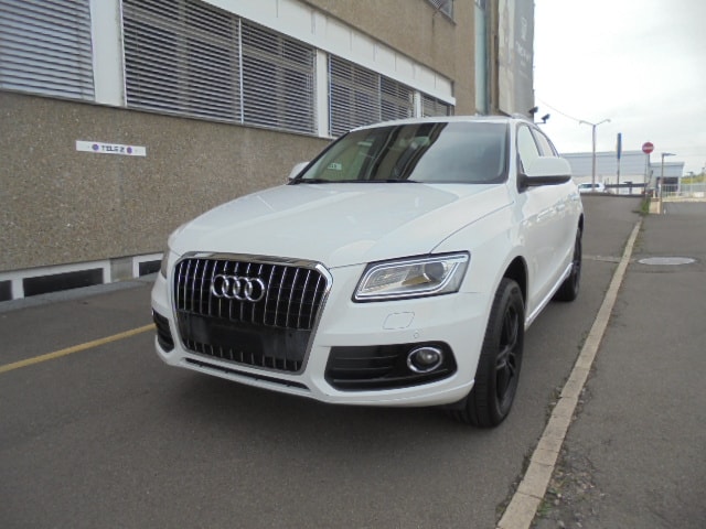 AUDI Q5 3.0 TDI quattro S-tronic