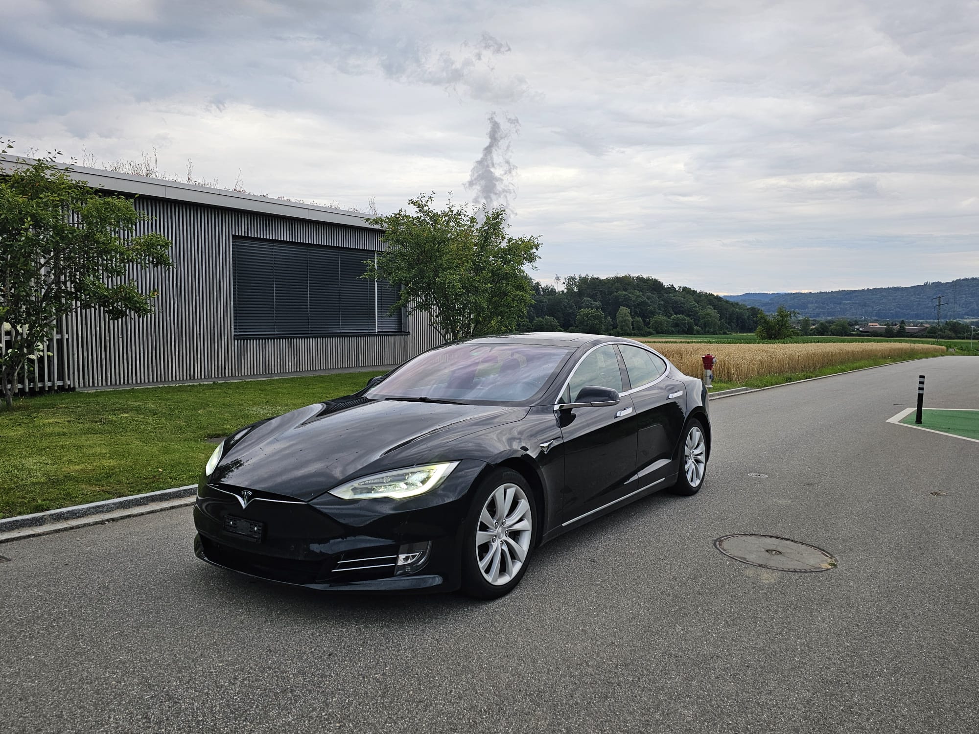 TESLA Model S 90 D