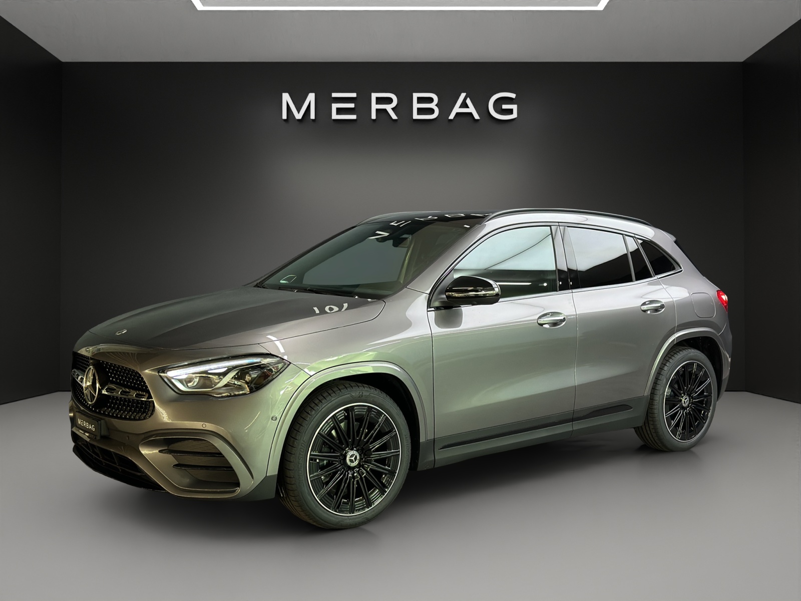 MERCEDES-BENZ GLA 200 Night Star