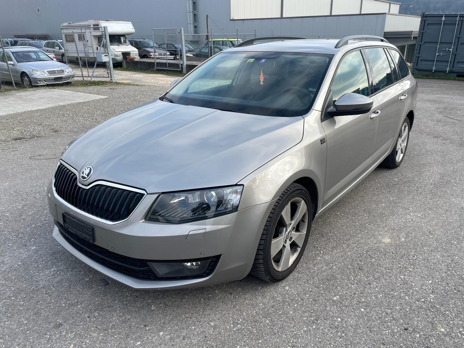 SKODA Octavia Combi 1.4 TSI Ambition