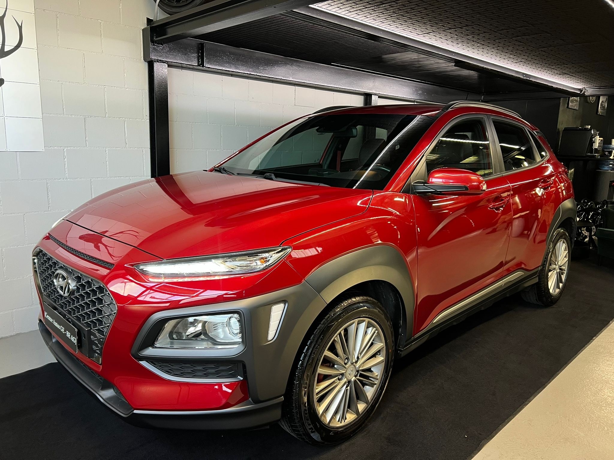 HYUNDAI Kona 1.6 T-GDi Launch Plus 4WD DCT