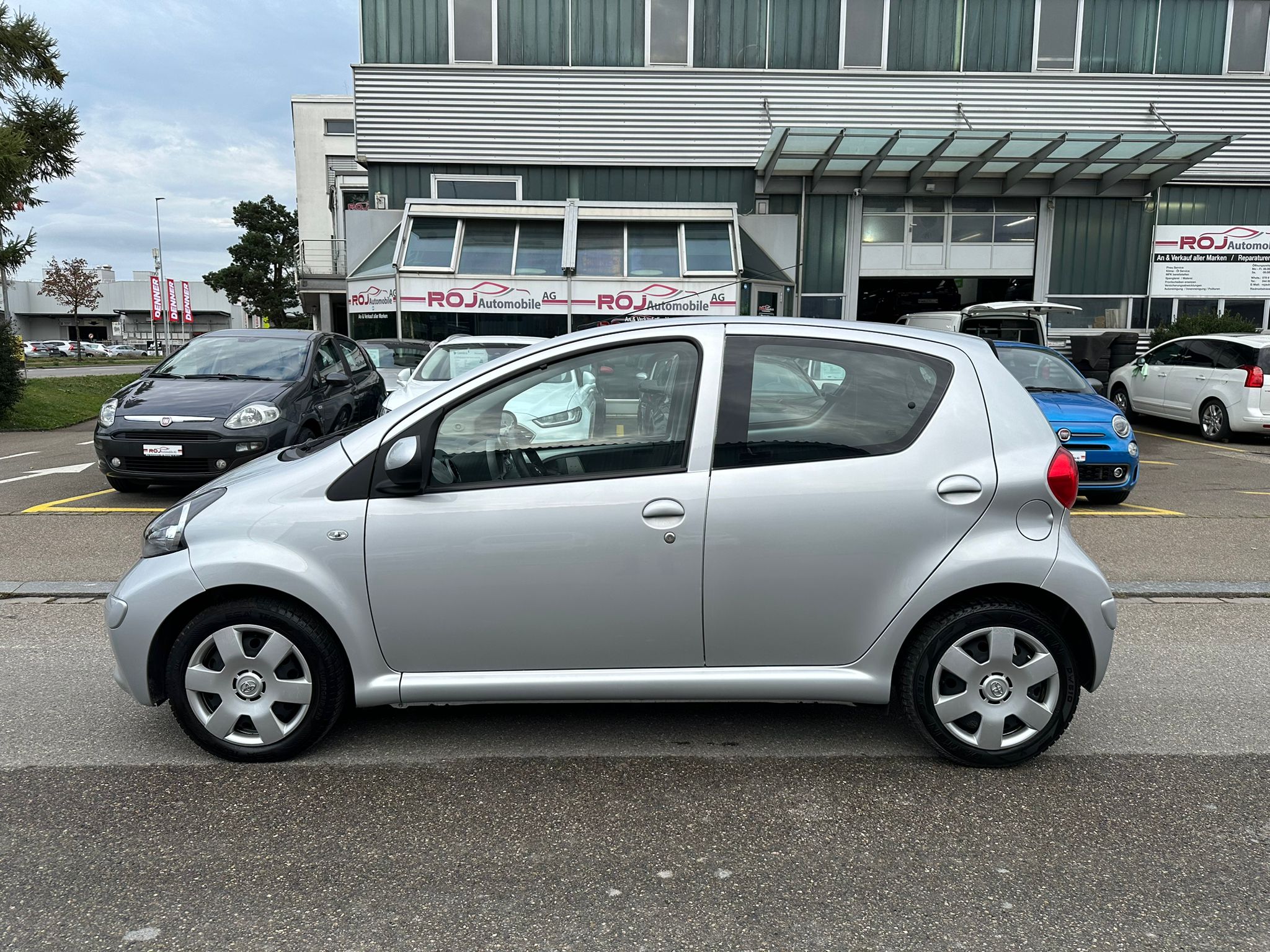 TOYOTA Aygo 1.0 Linea Luna Cool