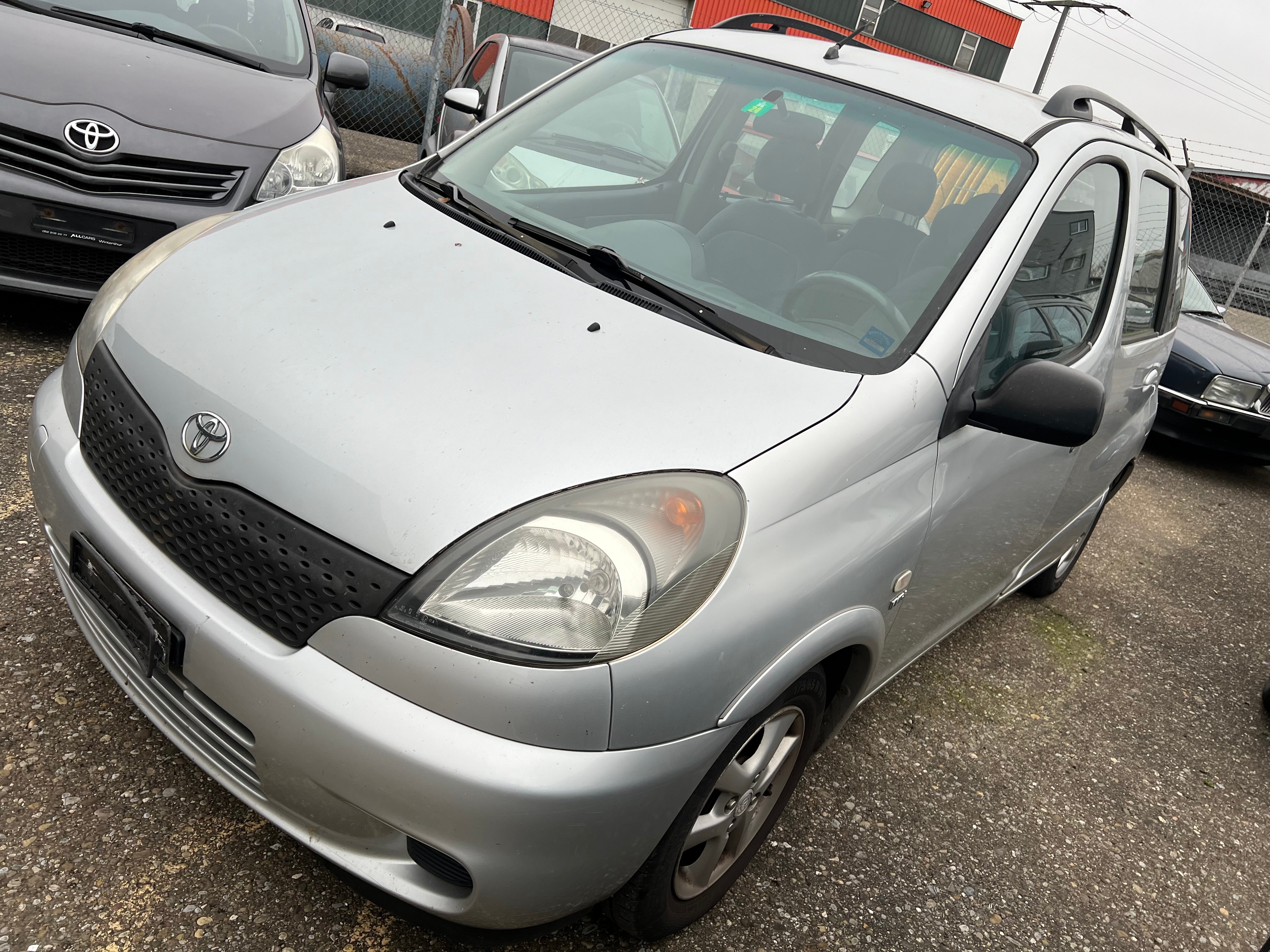 TOYOTA Yaris Verso 1.5 Linea Sol