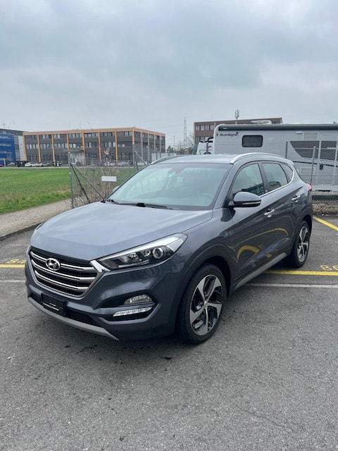 HYUNDAI Tucson 2.0 CRDI exxtra Plus 4WD Automatic