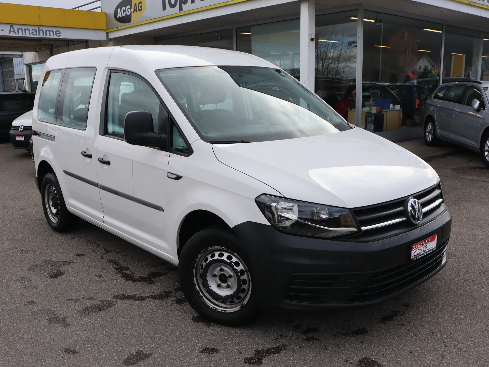 VW Caddy 2.0 TDI Comfortline ** Klimaanlage ** PDC ** 5-Plätzer ** Frisch ab MFK & Service