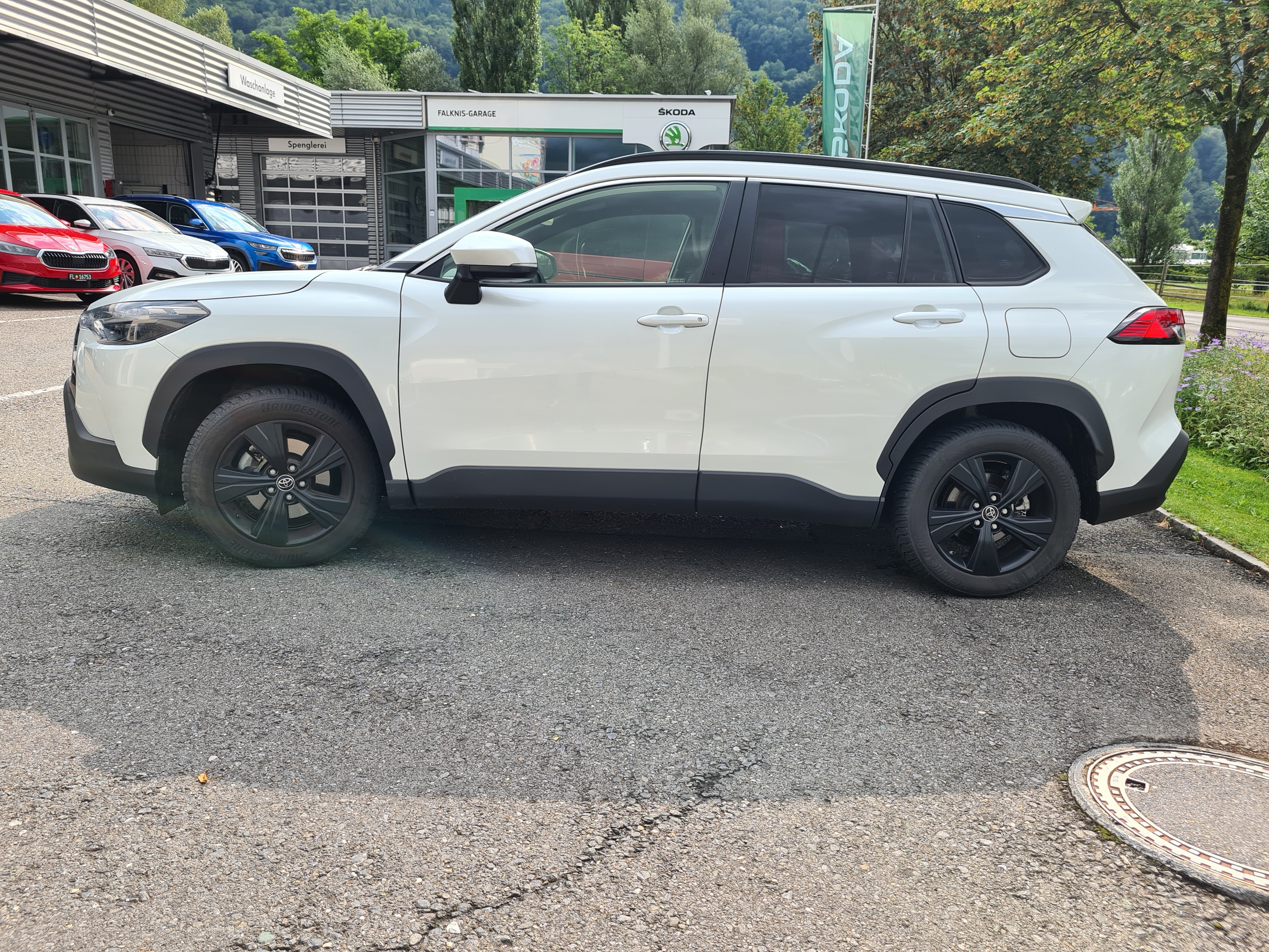 TOYOTA Corolla Cross 2.0 4WD Trend e-CVT