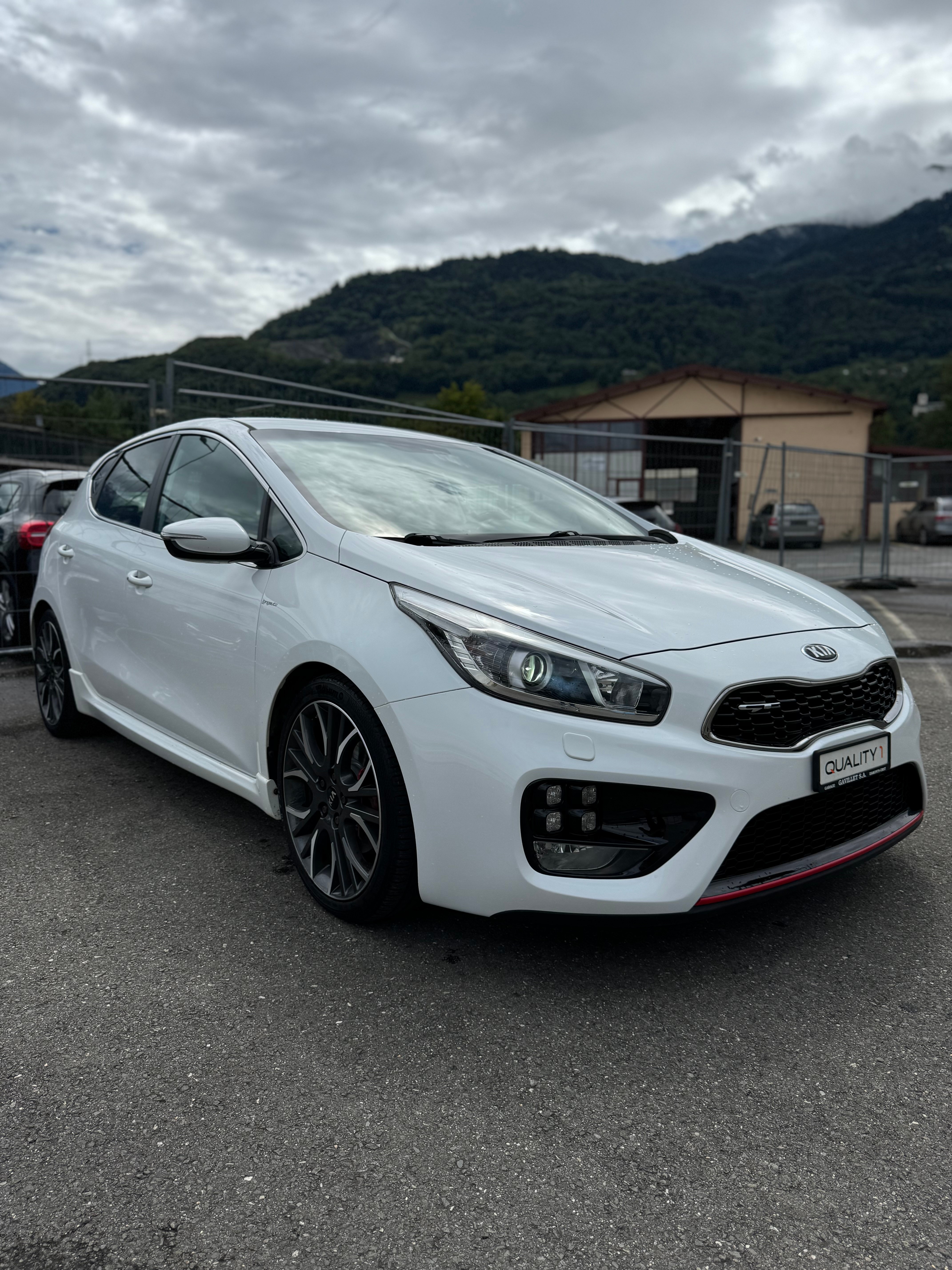 KIA Ceed 1.6 GDi Turbo GT