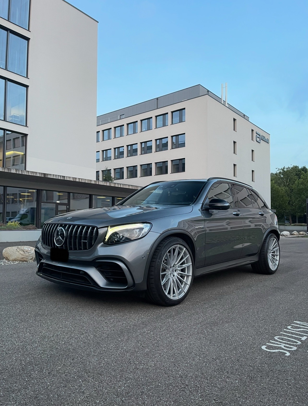 MERCEDES-BENZ GLC 63 AMG 4Matic+ 9G-Tronic