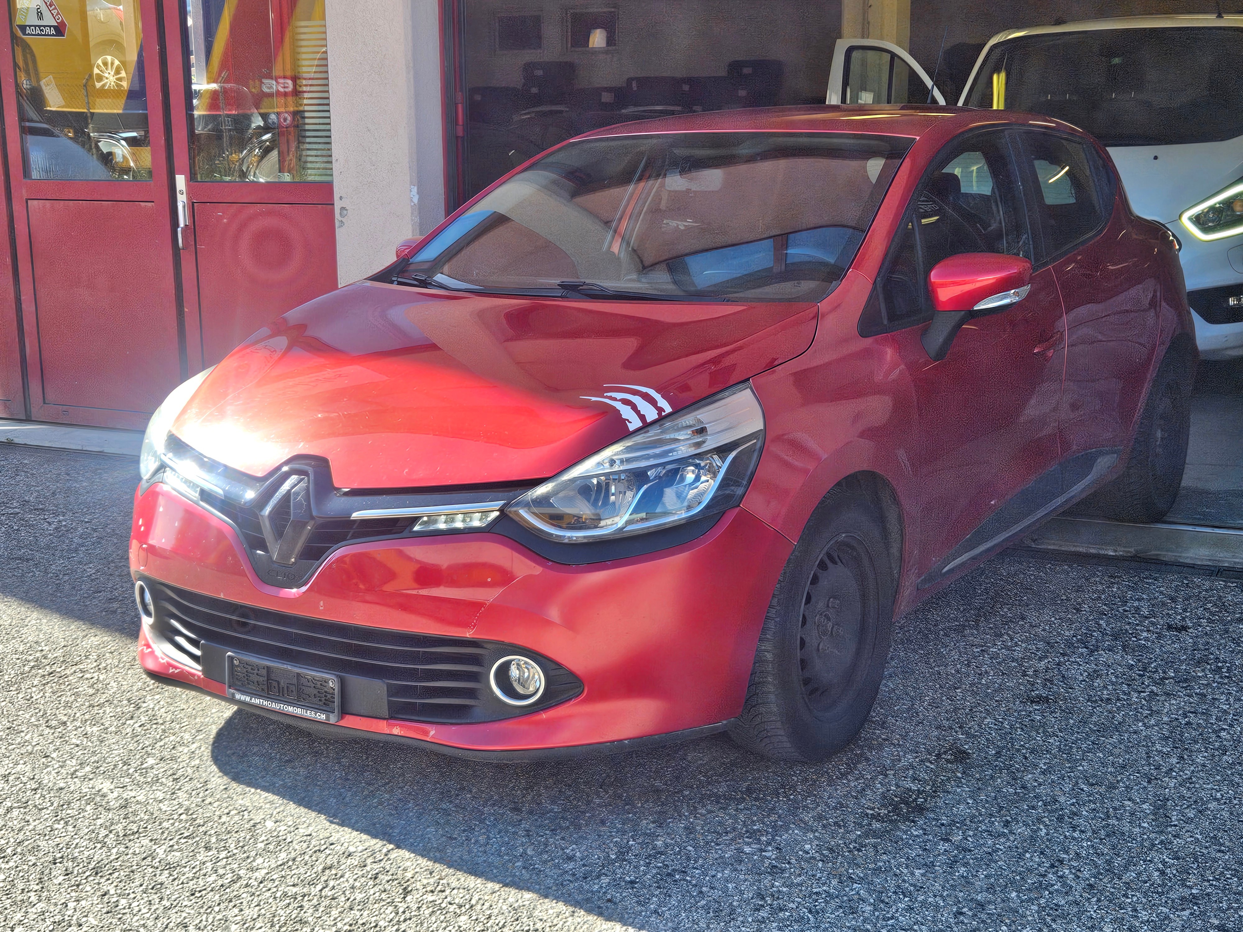 RENAULT Clio 0.9 12V Expression