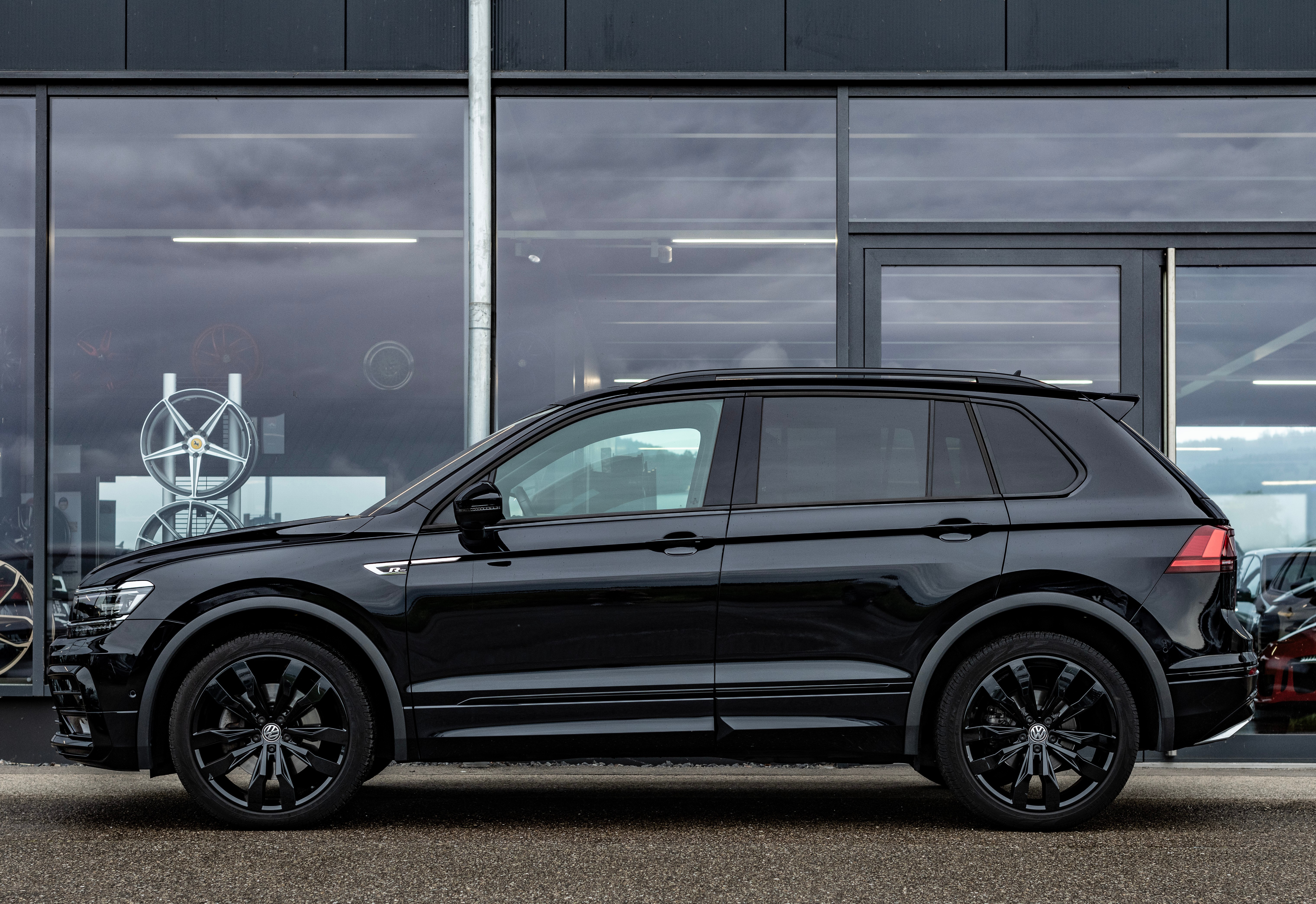 VW Tiguan 2.0TSI High 4M R-LINE BLACK EDITION