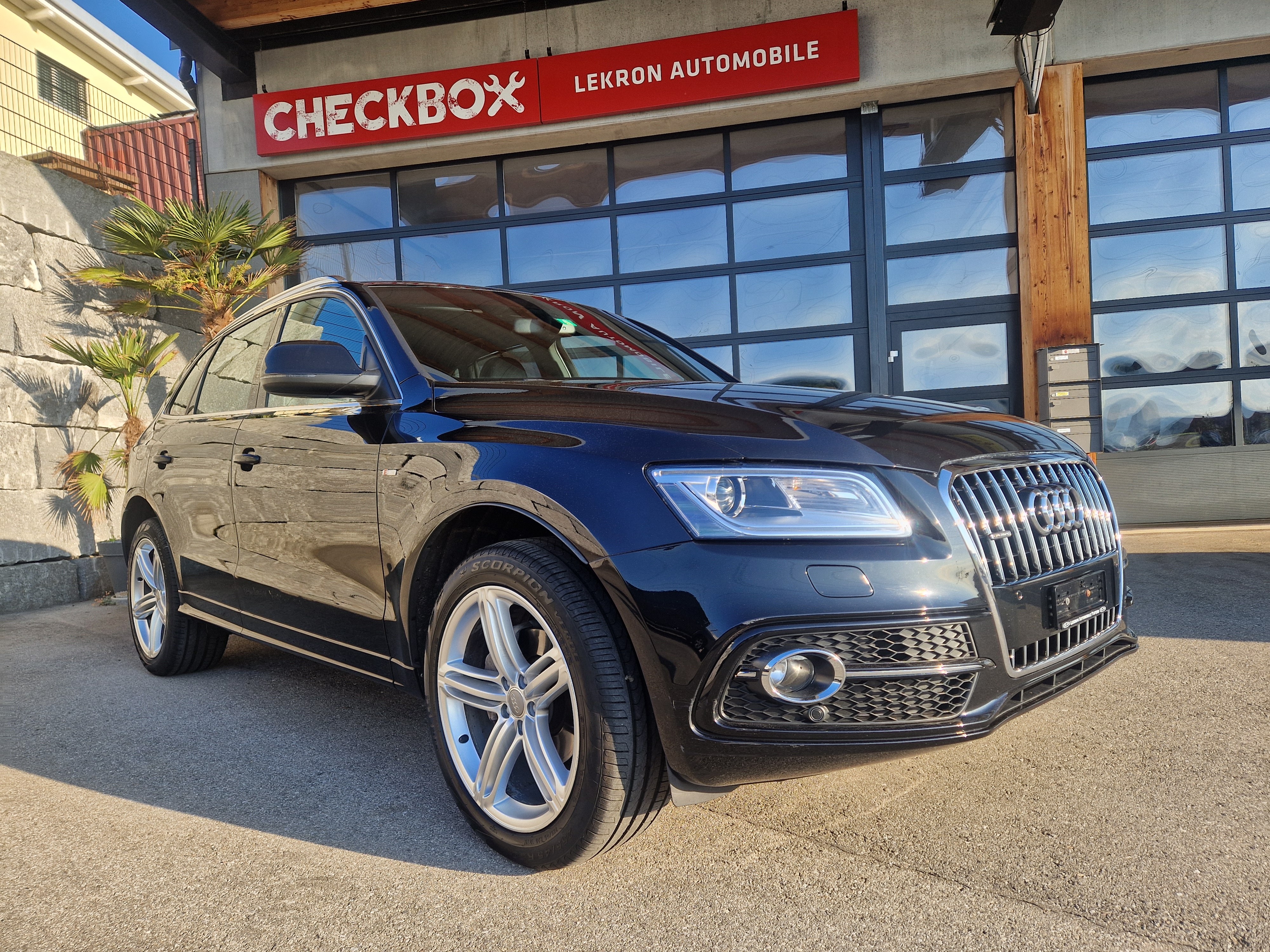 AUDI Q5 2.0 TDI quattro S-tronic