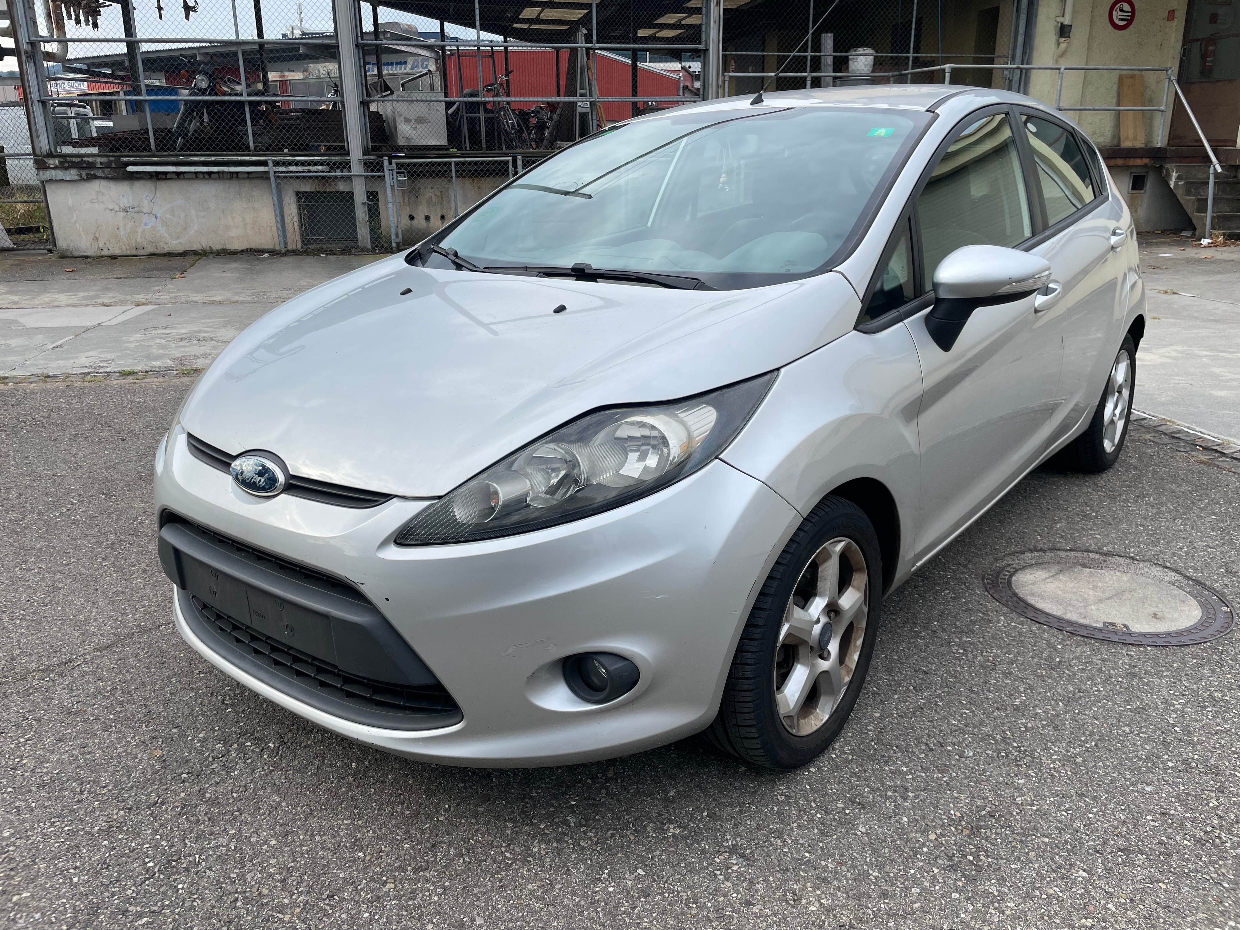 FORD Fiesta 1.4 16V Trend