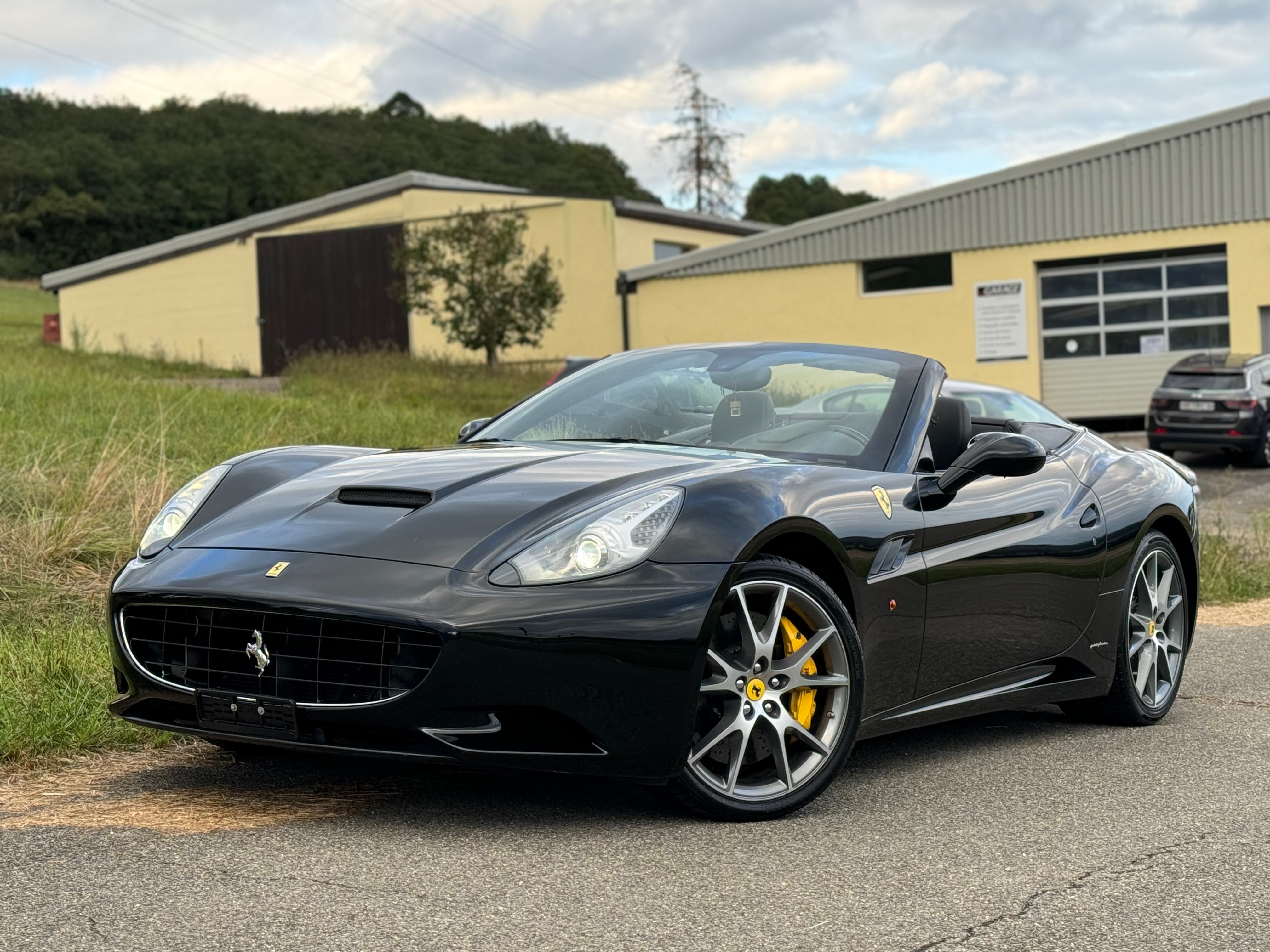 FERRARI California 4.3 V8