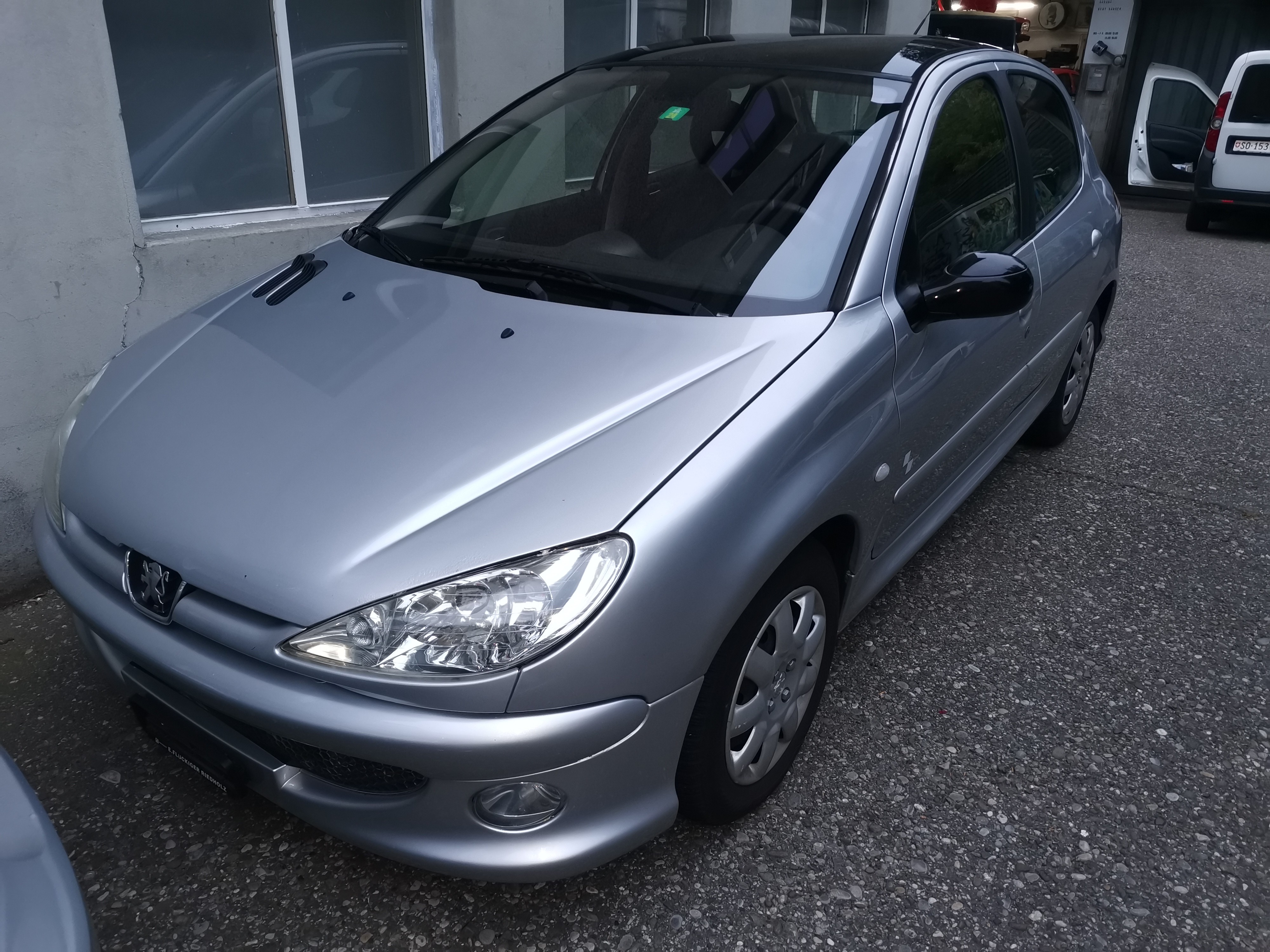 PEUGEOT 206 1.6 16V Black&Silver