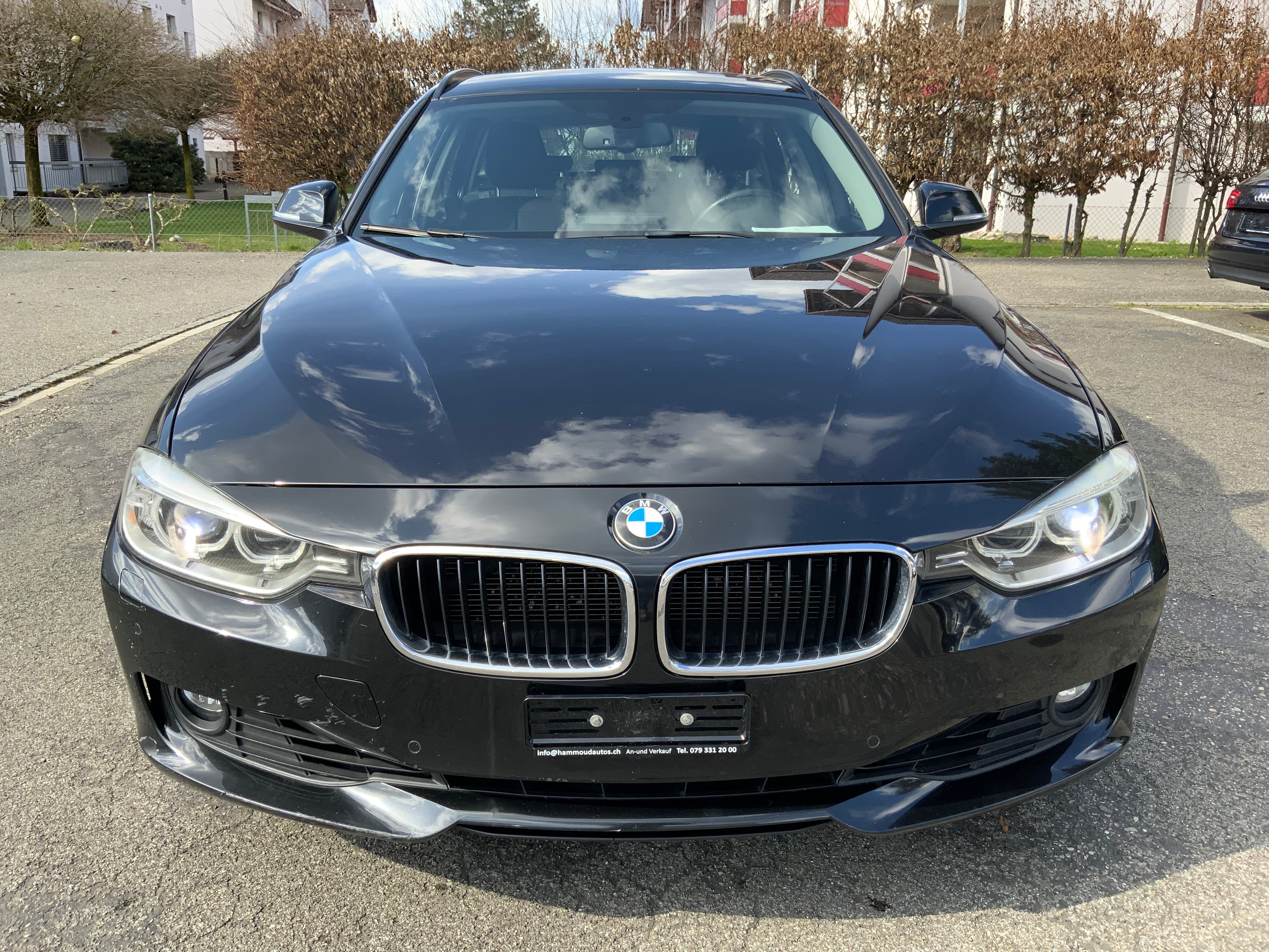 BMW 320i xDrive Touring Steptronic