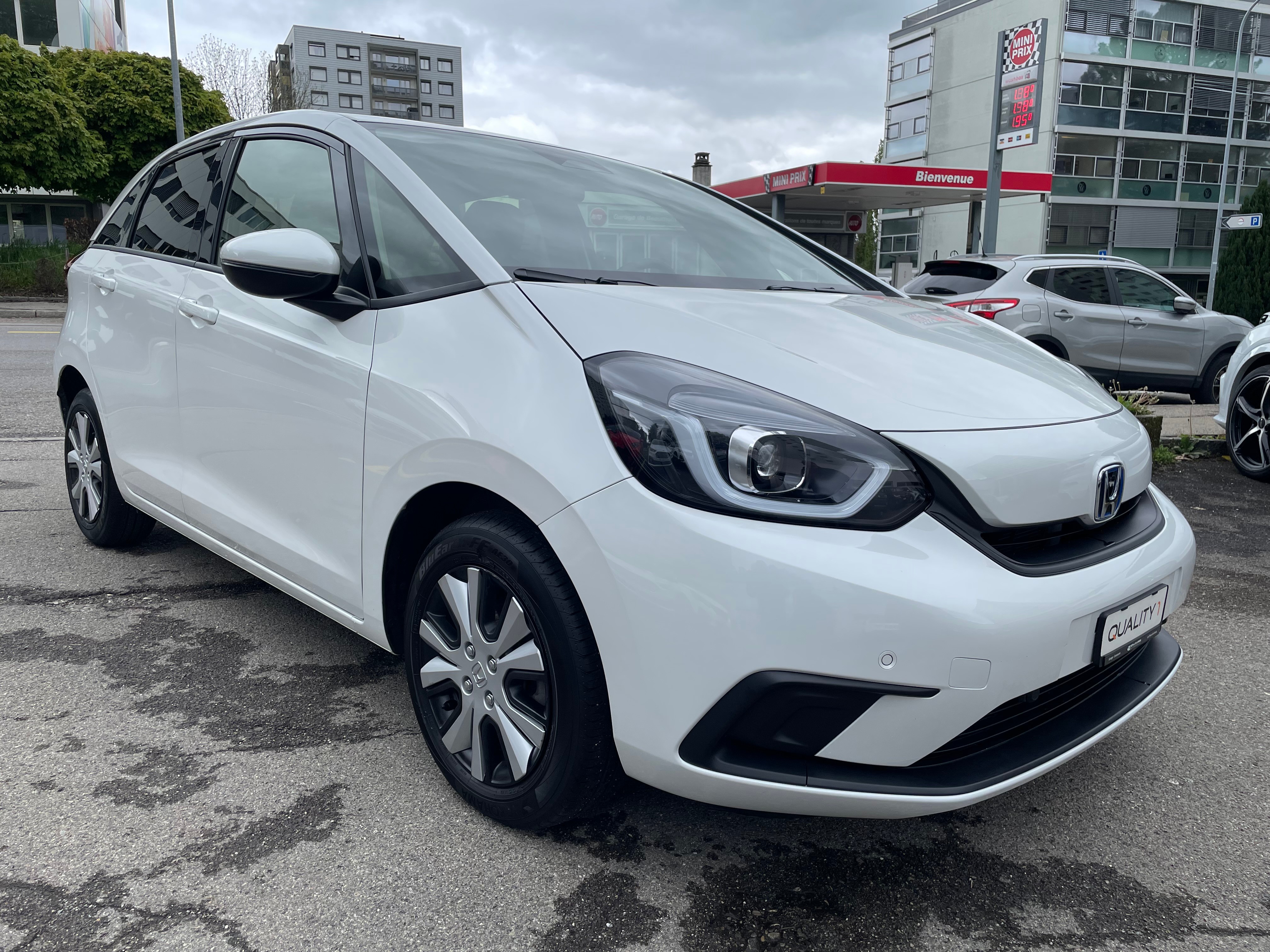 HONDA Jazz 1.5i-MMD Elegance E-CVT