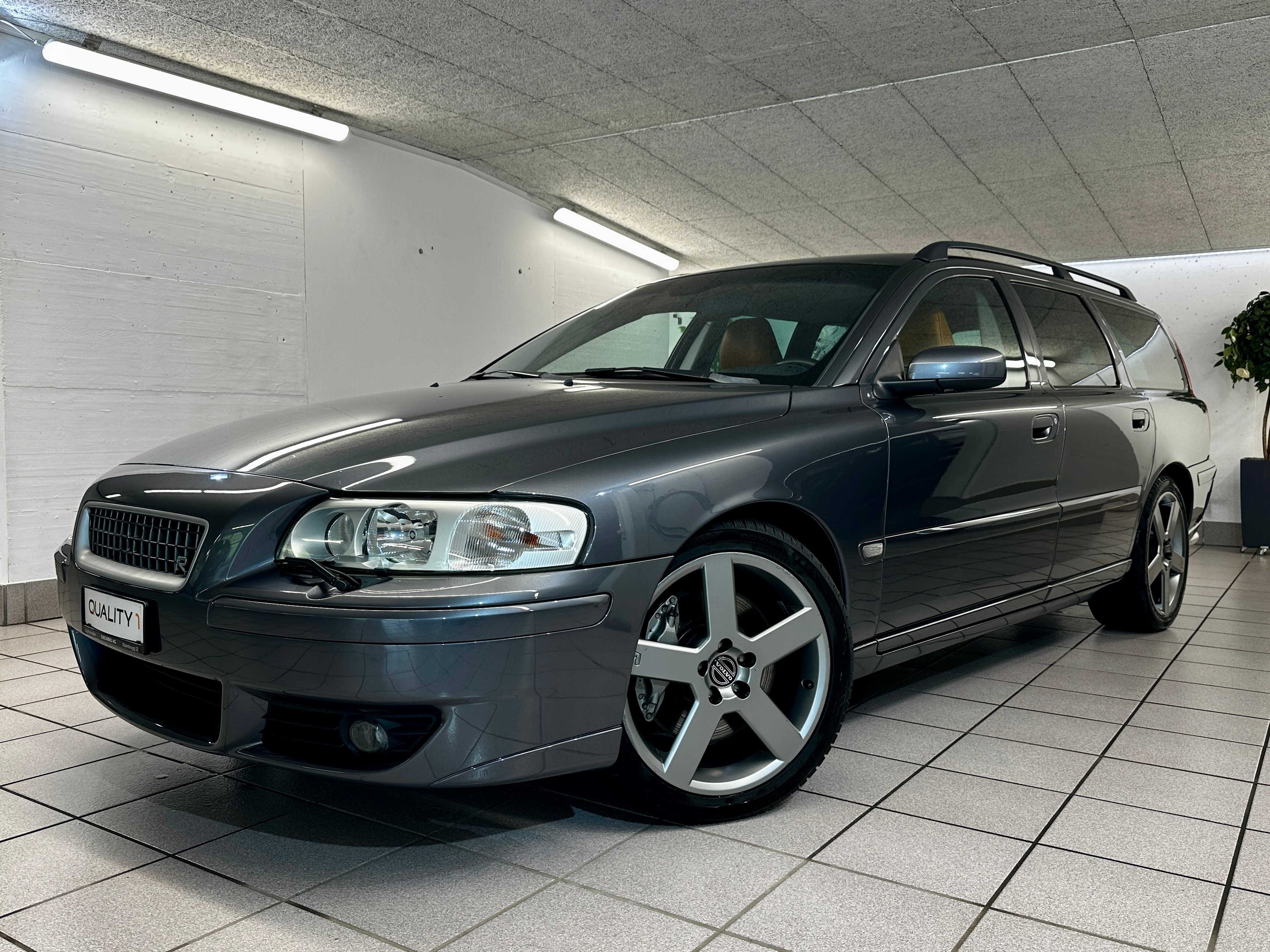 VOLVO V70 R AWD *Handschaltung*