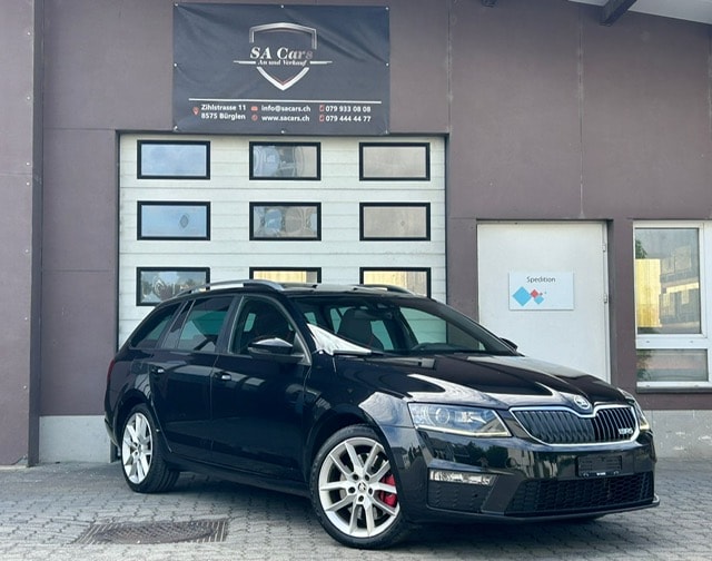 SKODA Octavia Combi 2.0 TSI RS DSG