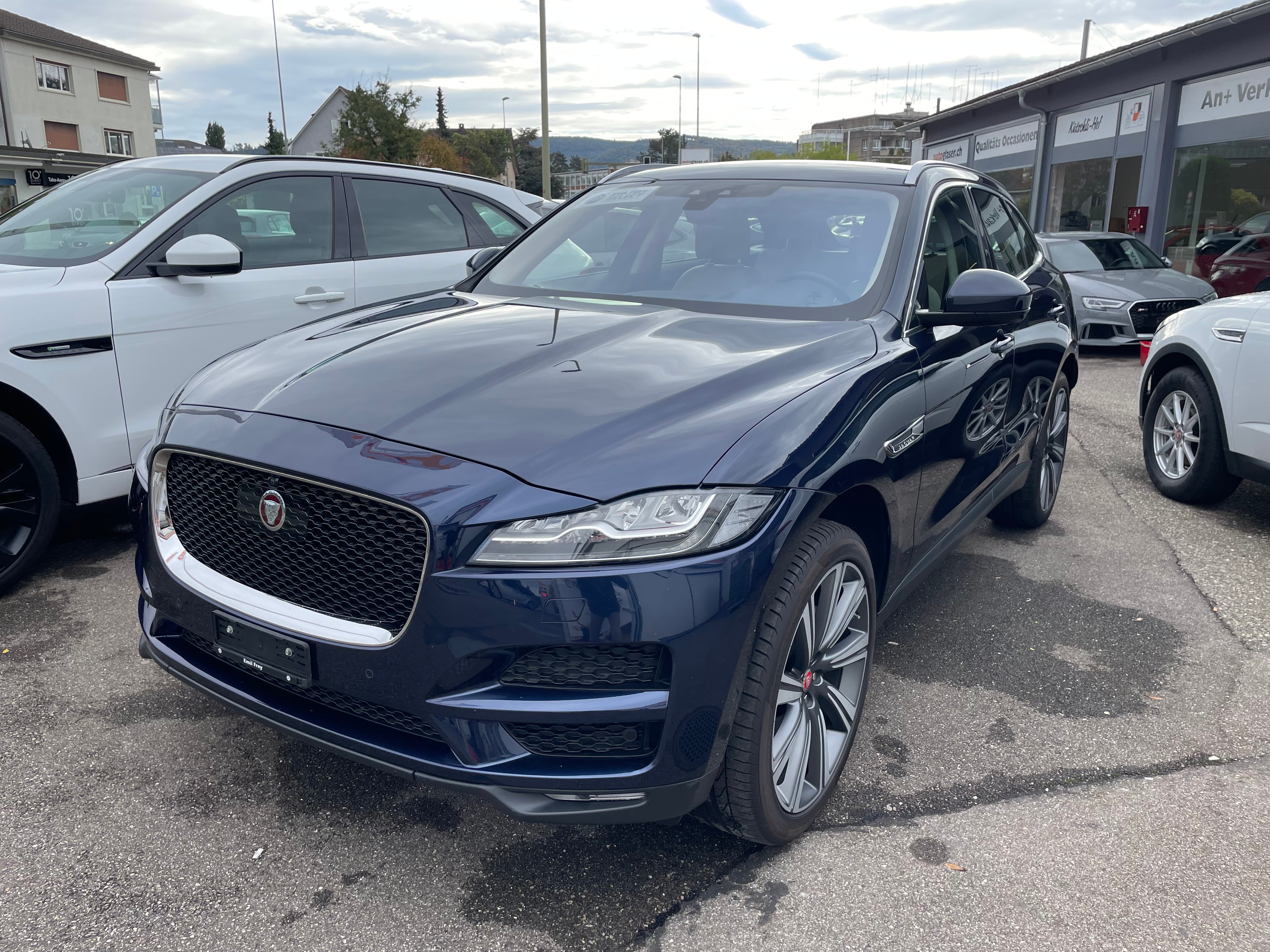 JAGUAR F-Pace 30t 2.0 Portfolio AWD Automatik