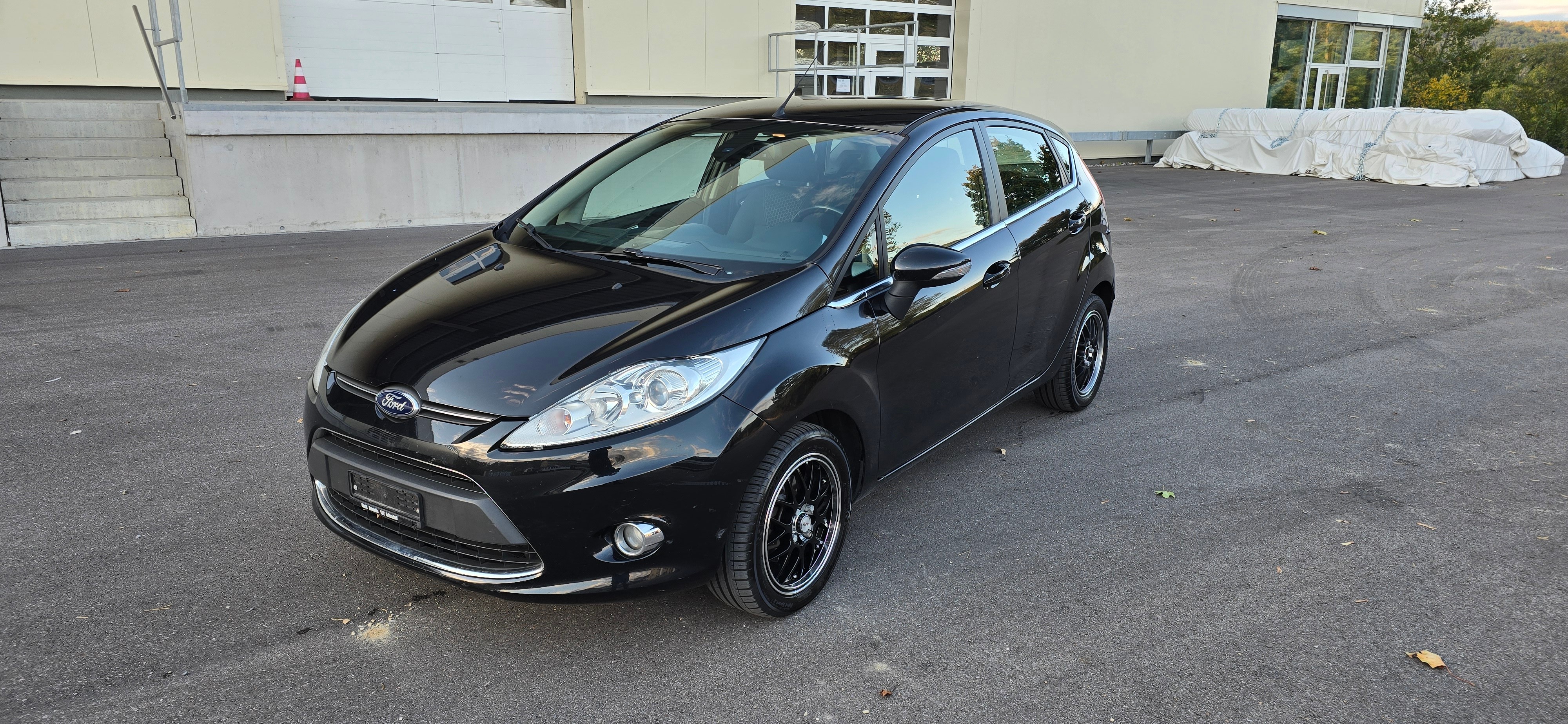 FORD Fiesta 1.4 16V Titanium