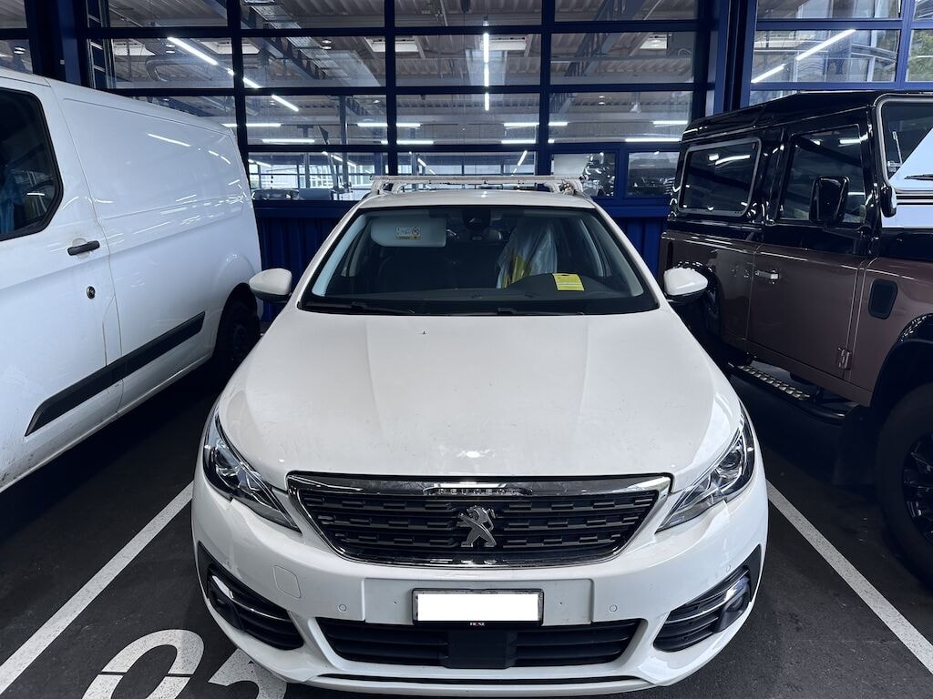 PEUGEOT 308 SW 1.5 BlueHDI Tech Edition EAT8