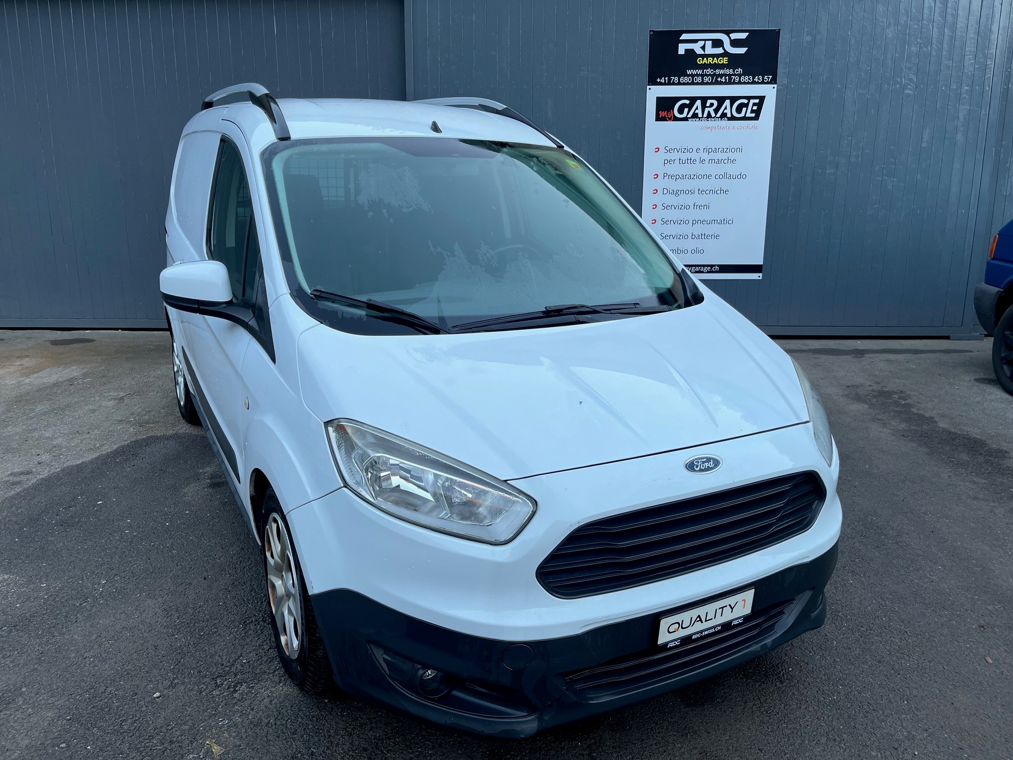 FORD TRANSIT COURIER