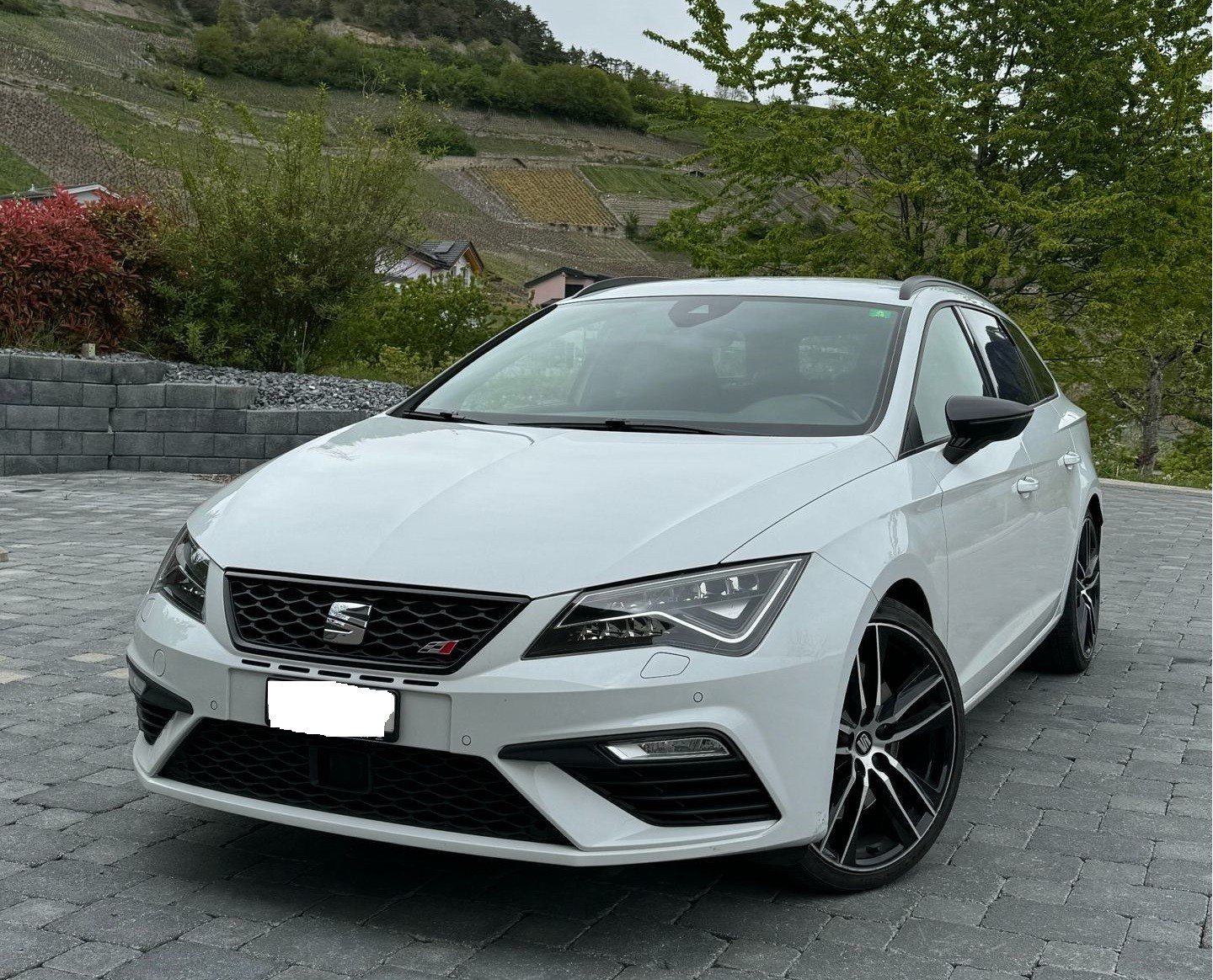 SEAT Leon ST 2.0 TSI Cupra 300 4 Drive DSG