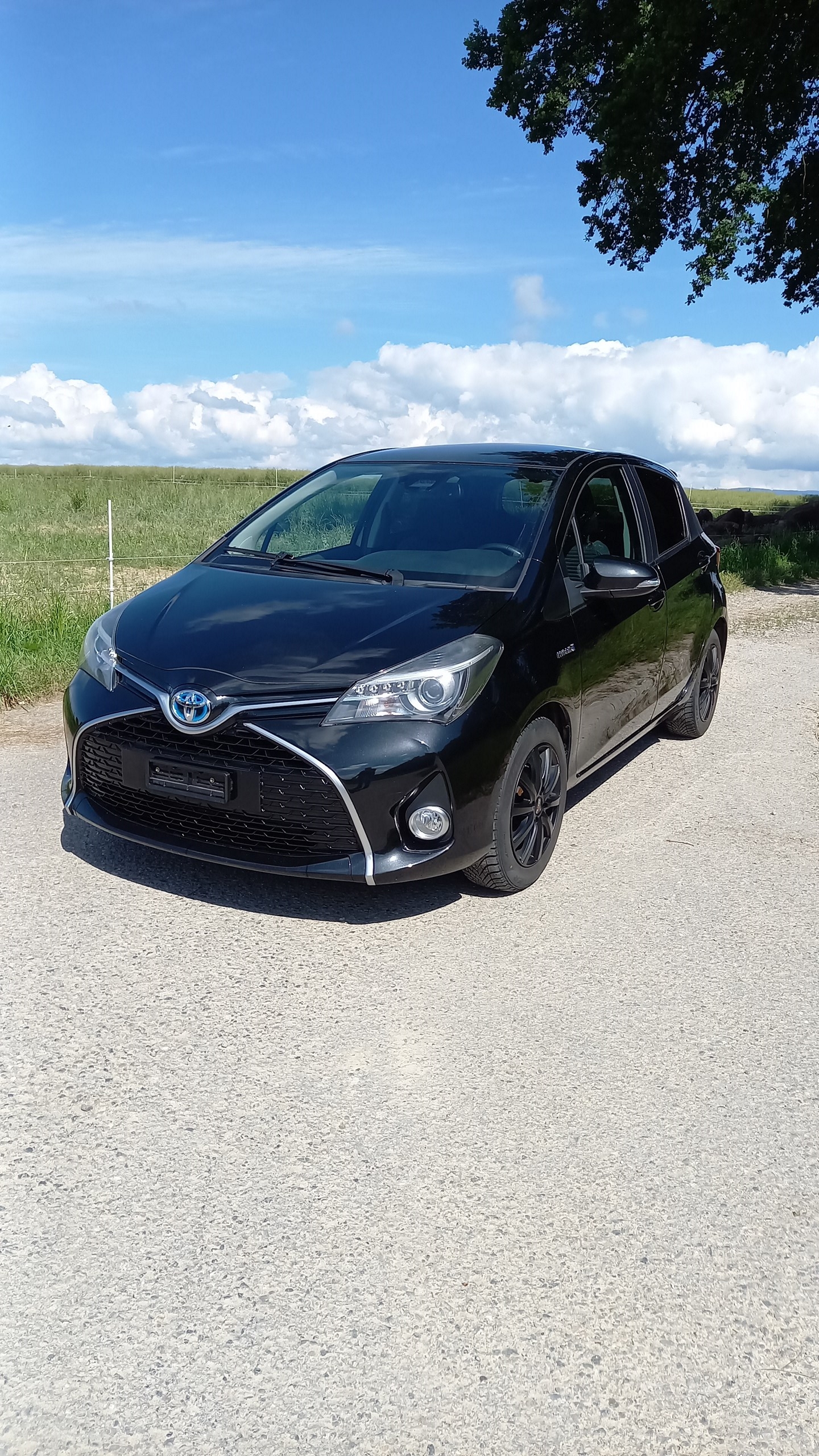 TOYOTA Yaris 1.5 VVT-i Hybrid Sol Premium e-CVT