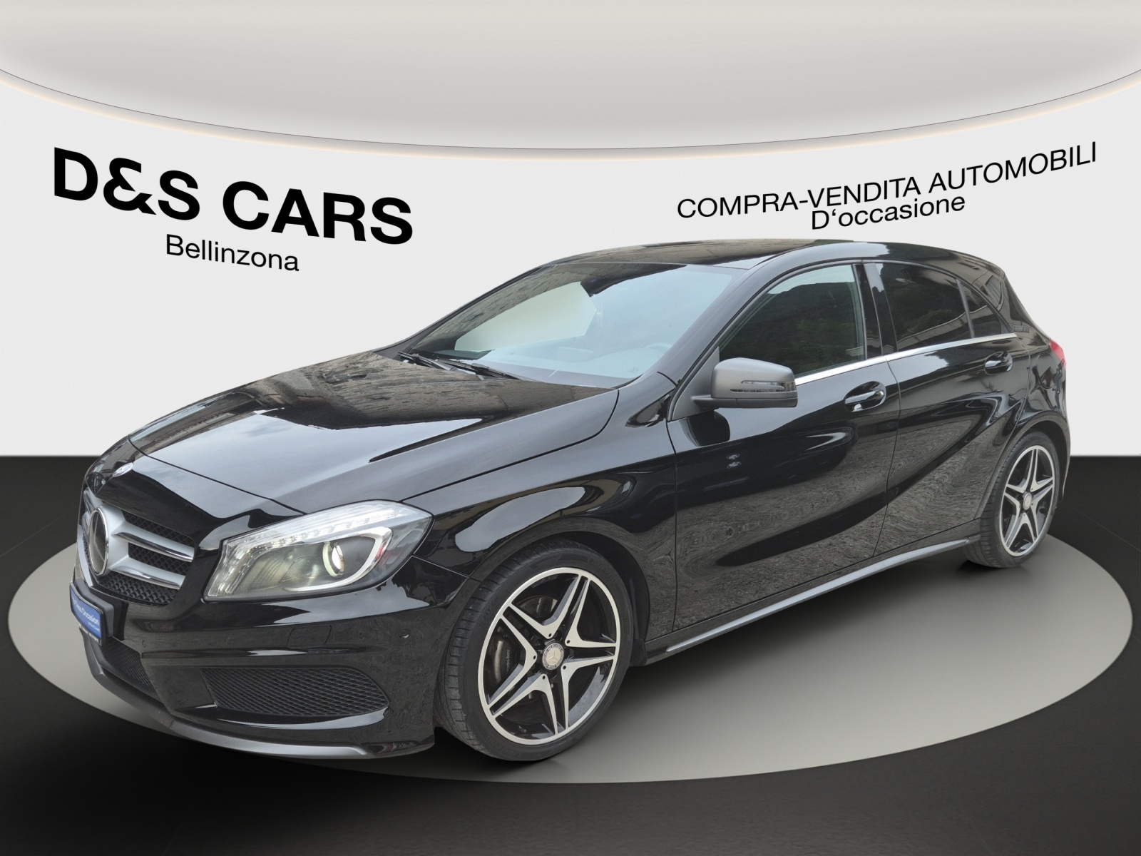 MERCEDES-BENZ A 180 AMG Line