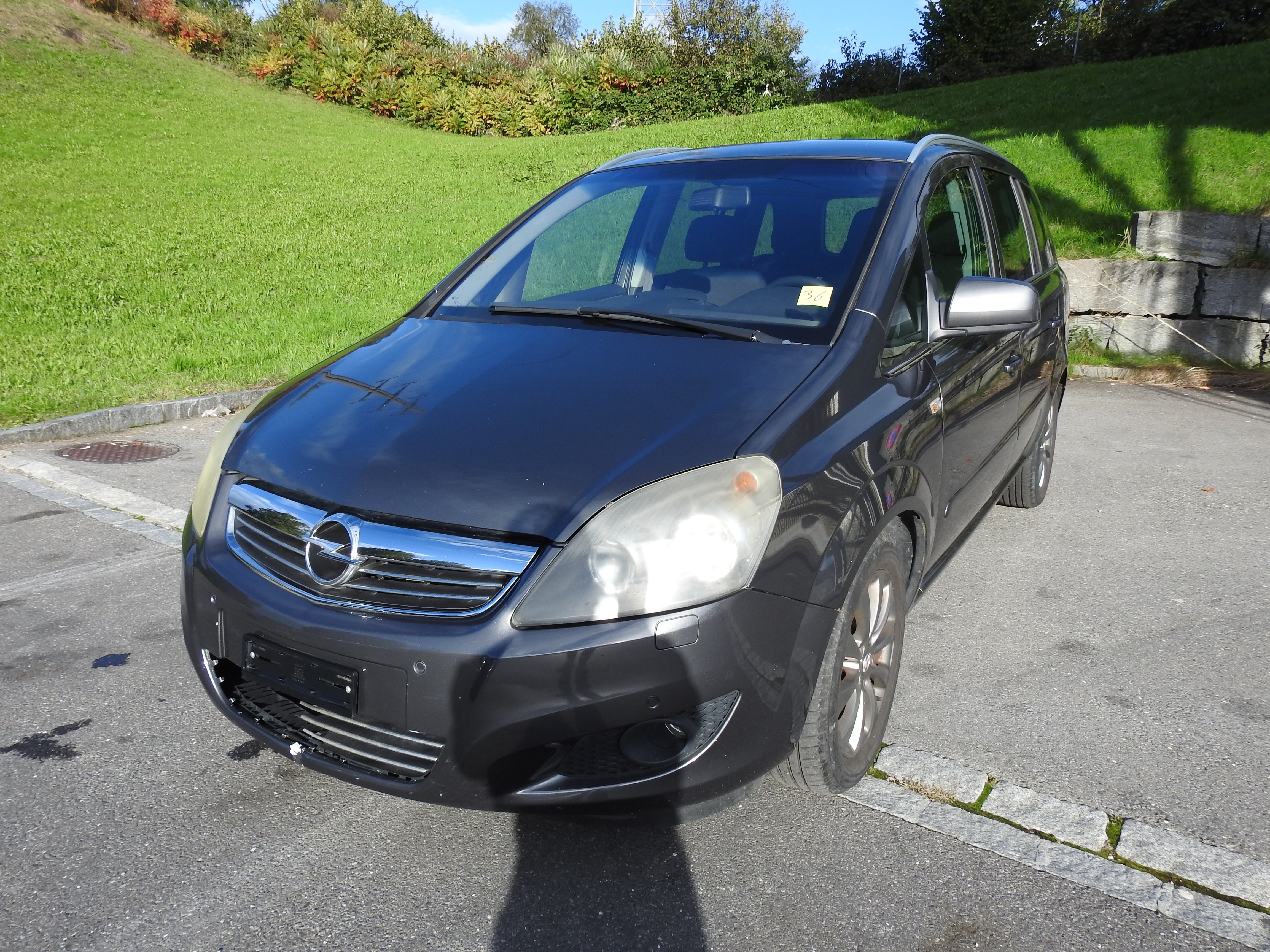 OPEL Zafira 1.9 CDTI Anniversary Edition