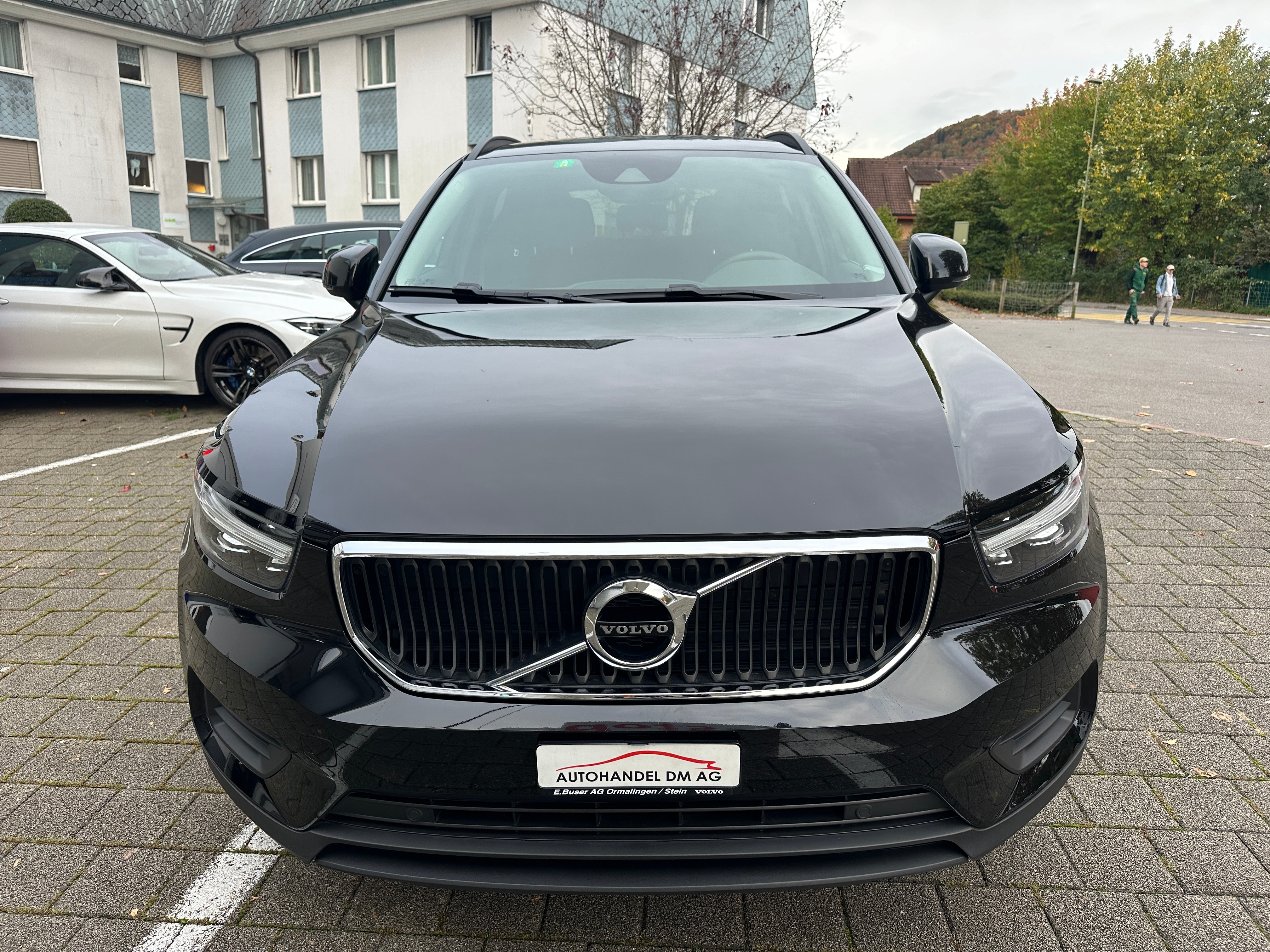 VOLVO XC40 T2 Momentum Light Geartronic