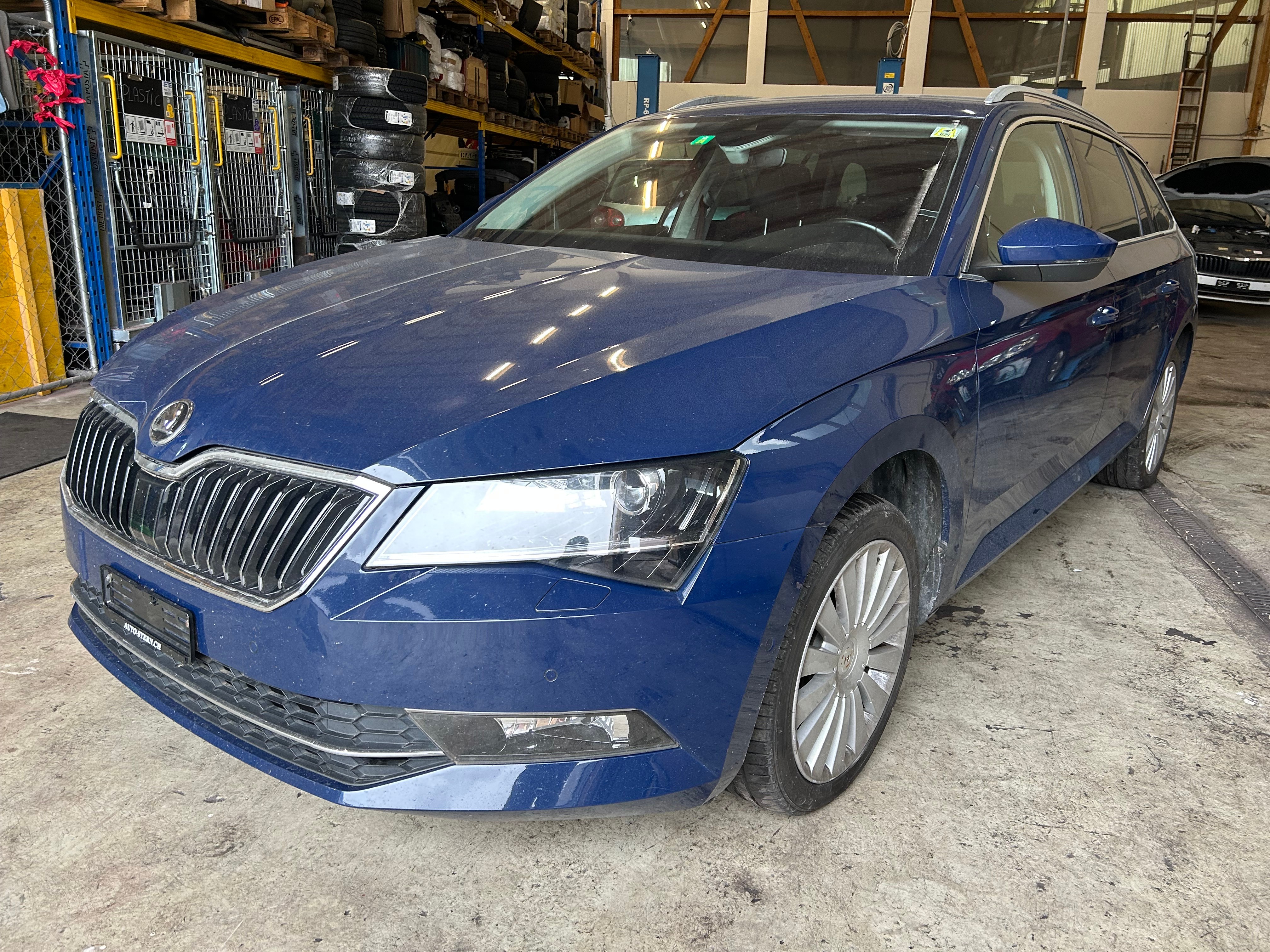 SKODA Superb Combi 2.0 TDi Style DSG