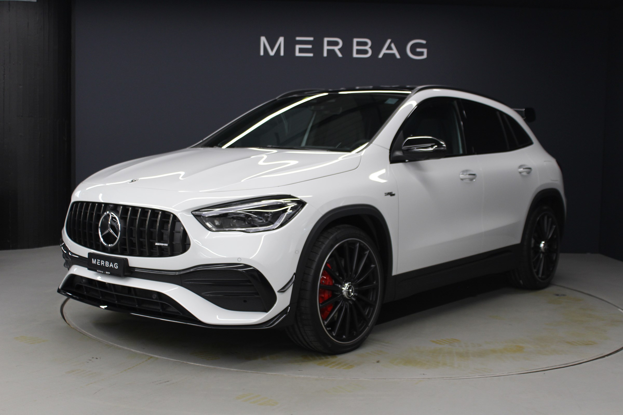 MERCEDES-BENZ GLA 35 AMG 4Matic 8G-Speedshift DCT